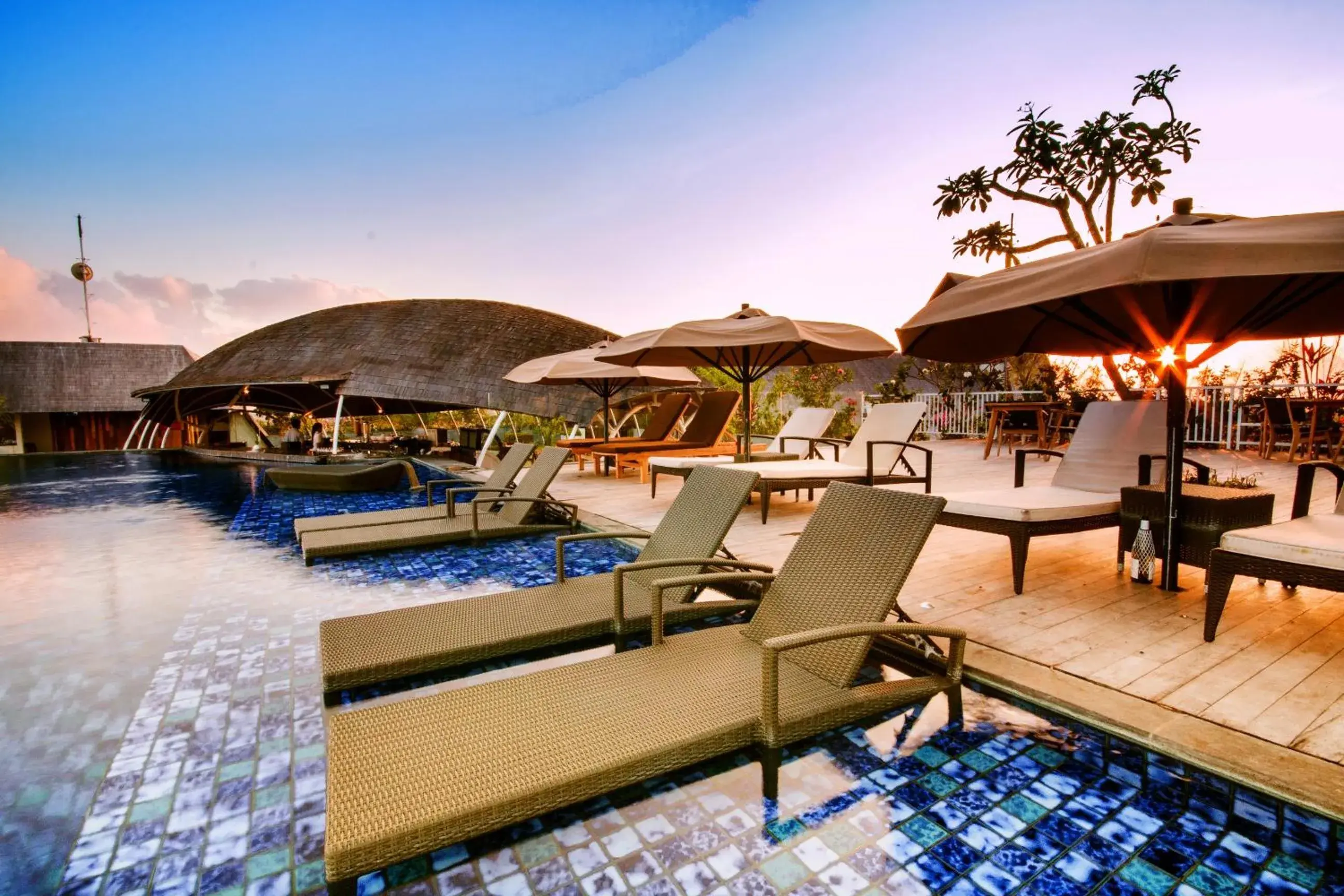 Swimming pool in FOX Hotel Jimbaran Beach Bali Swimming pool in FOX Hotel Jimbaran Beach Bali