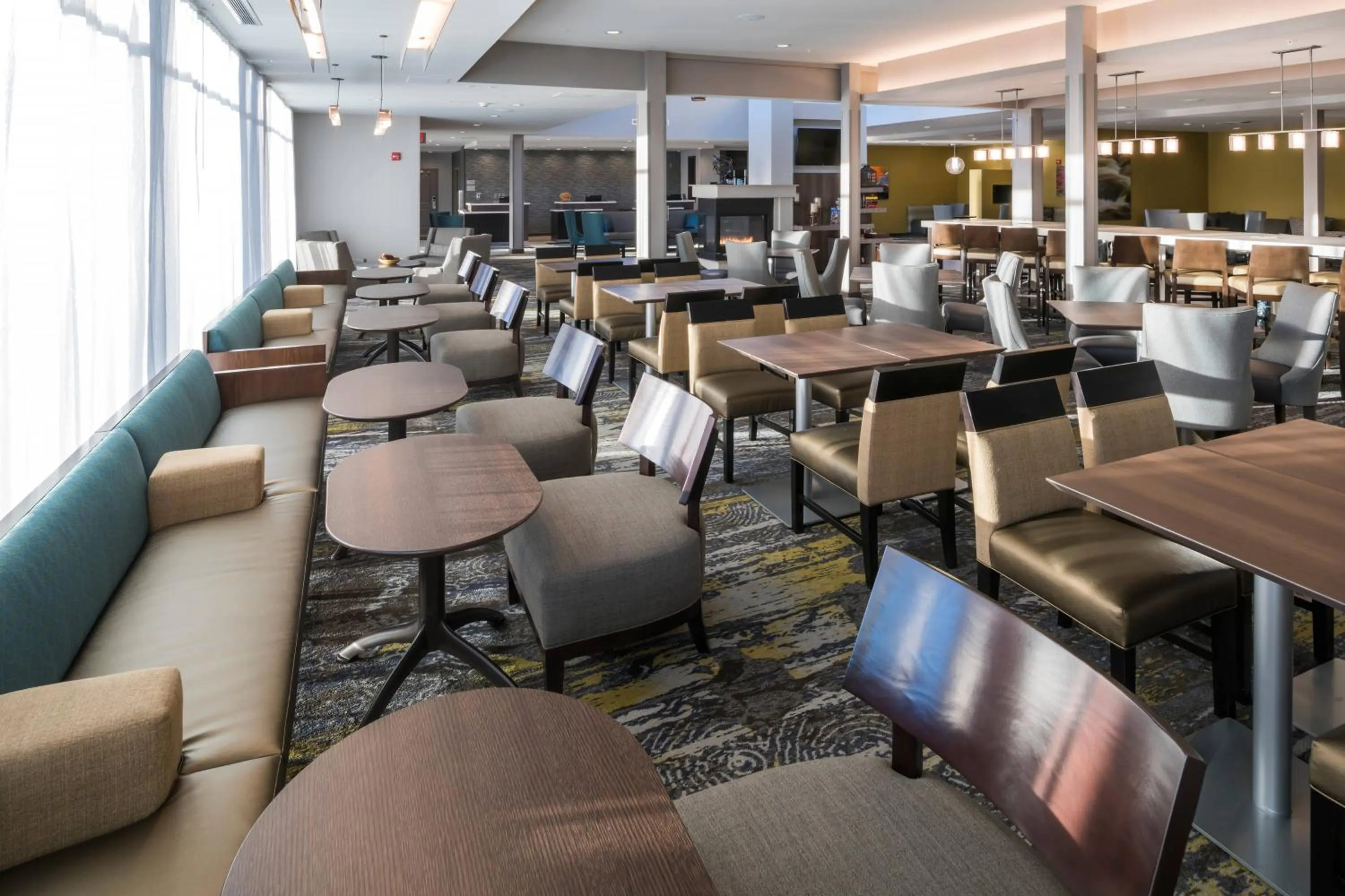 Breakfast in SpringHill Suites by Marriott Fishkill