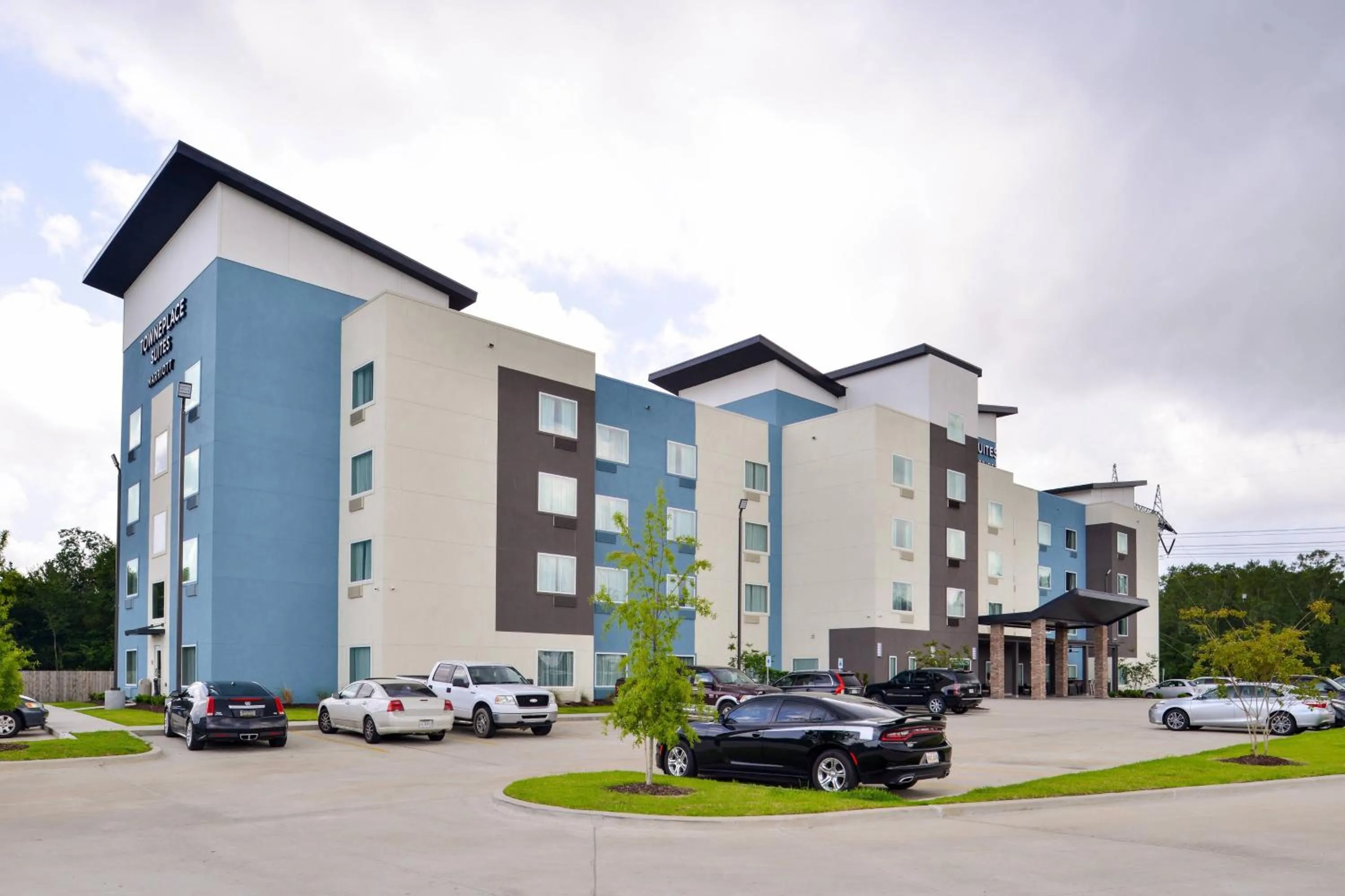 Property building in TownePlace Suites by Marriott Laplace