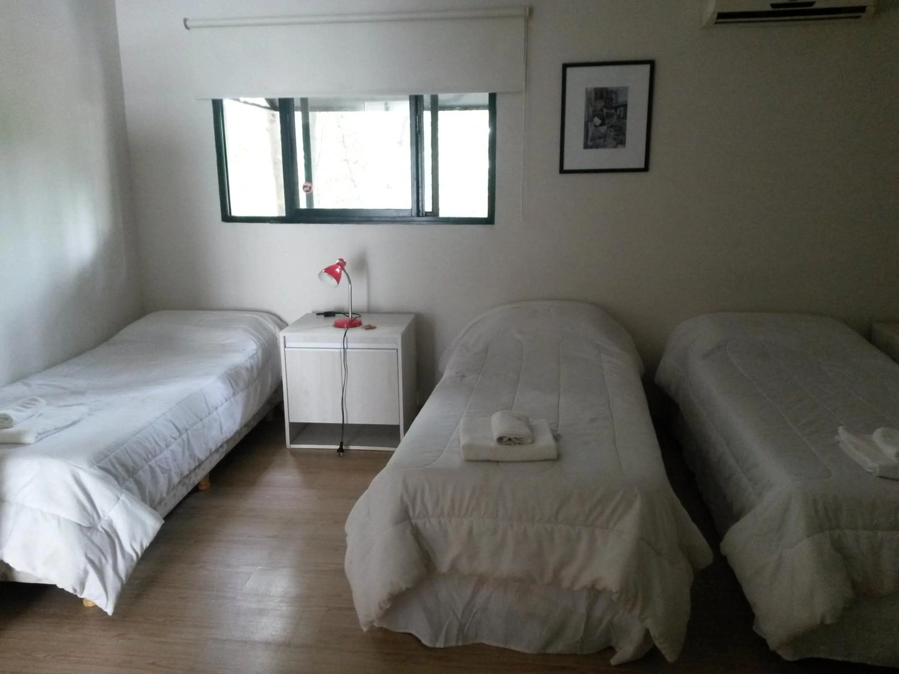 Photo of the whole room, Bed in Kin Hotel
