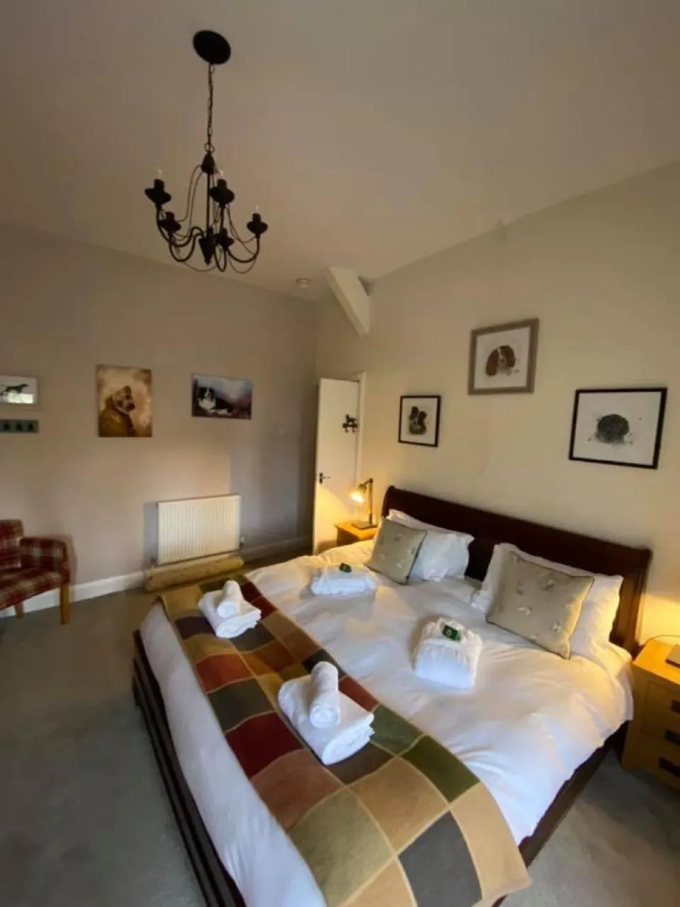 Bedroom, Bed in The Buck Inn, Malham