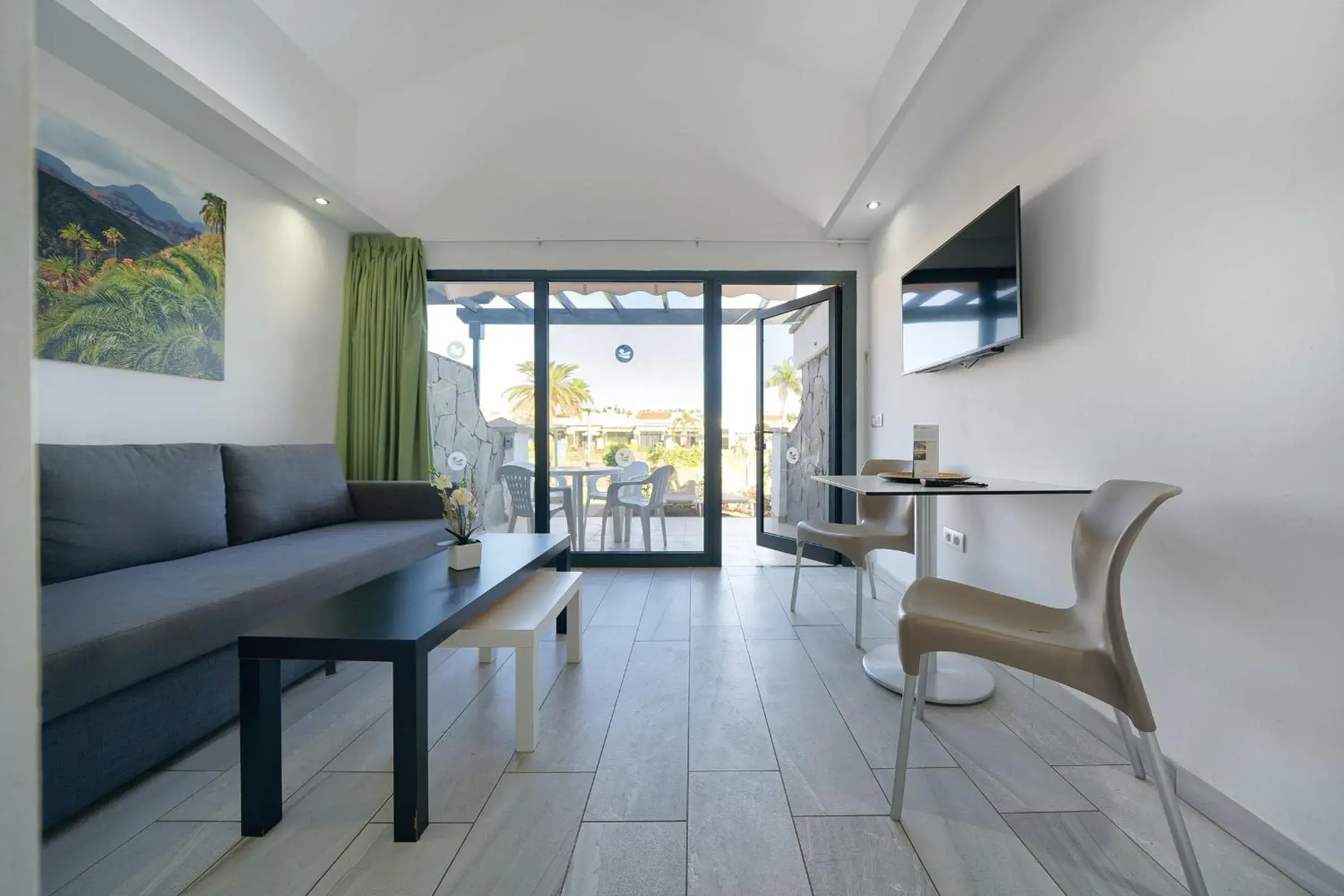 Bungalow with Pool View in Maspalomas Lago Canary Sunset Bungalow with Pool View in Maspalomas Lago Canary Sunset