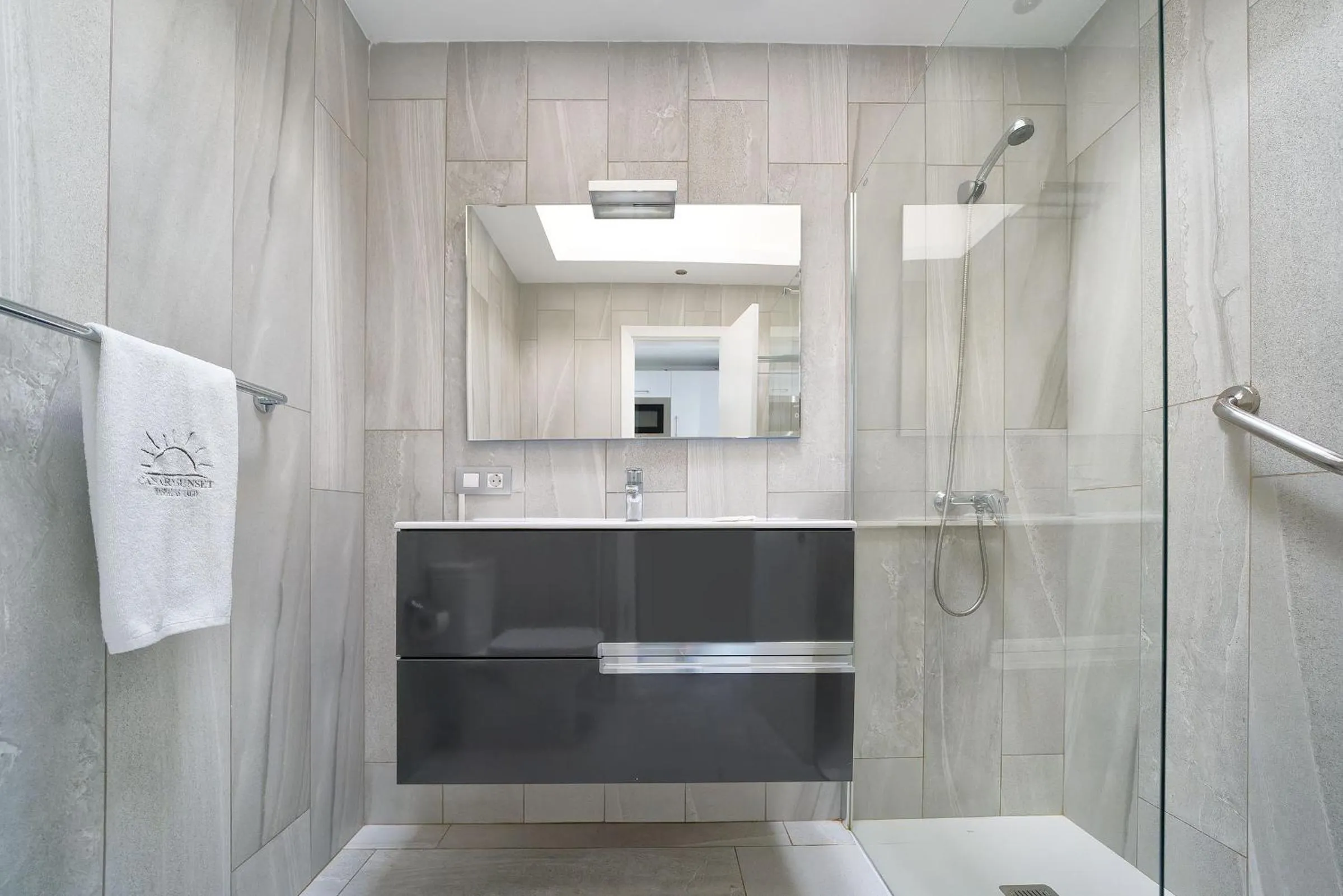 Bathroom in Maspalomas Lago Canary Sunset