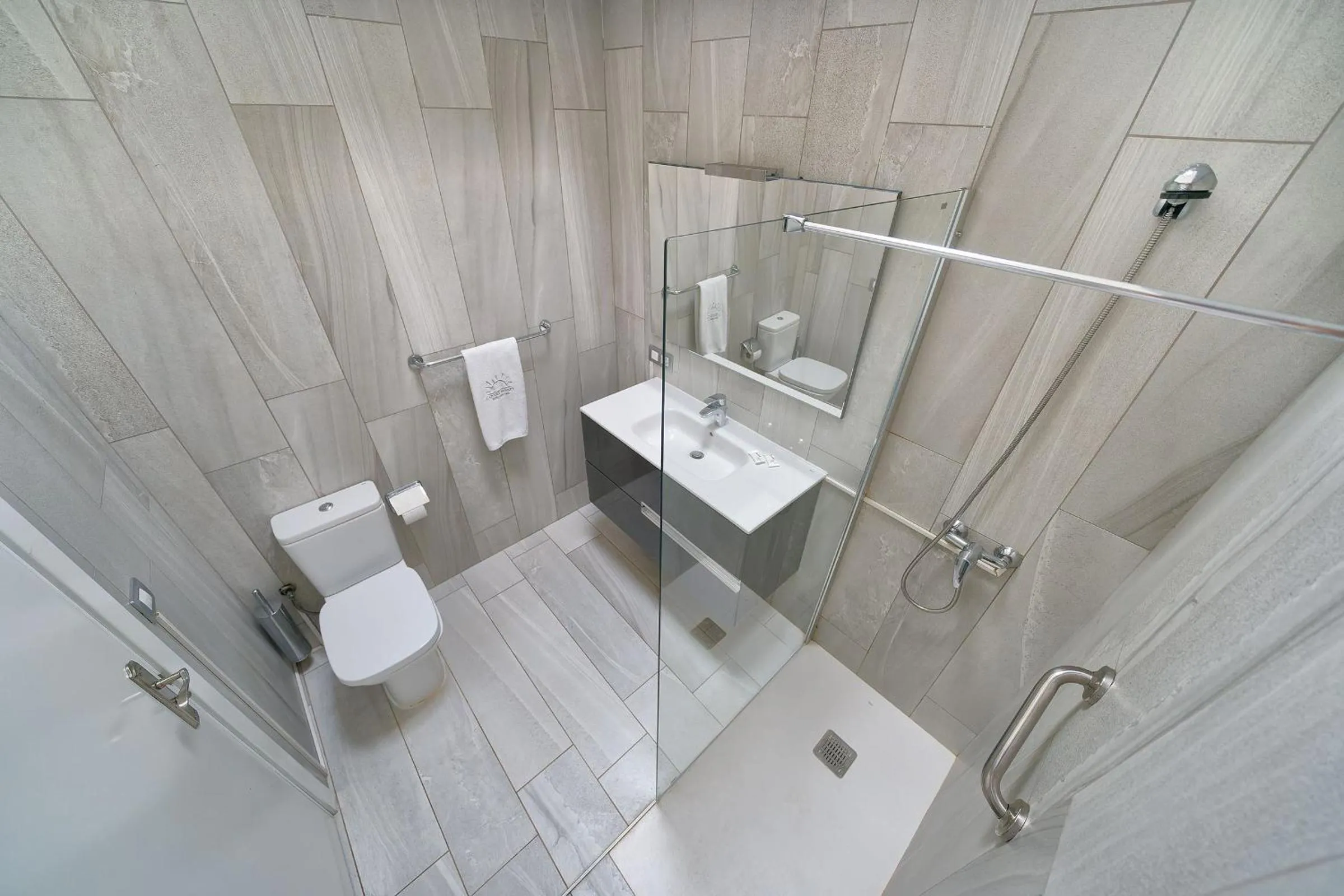 Bathroom in Maspalomas Lago Canary Sunset