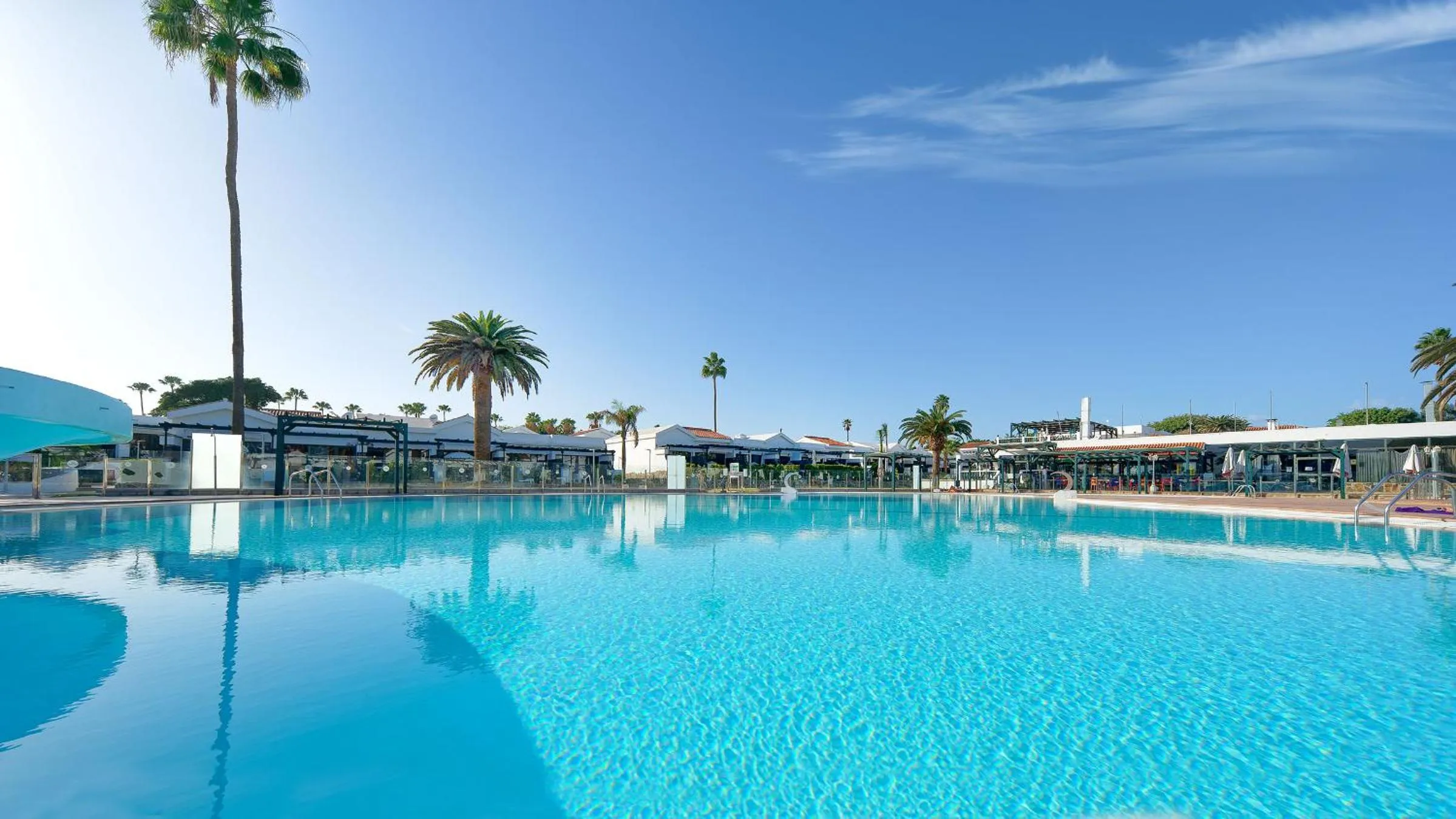 Property building in Maspalomas Lago Canary Sunset