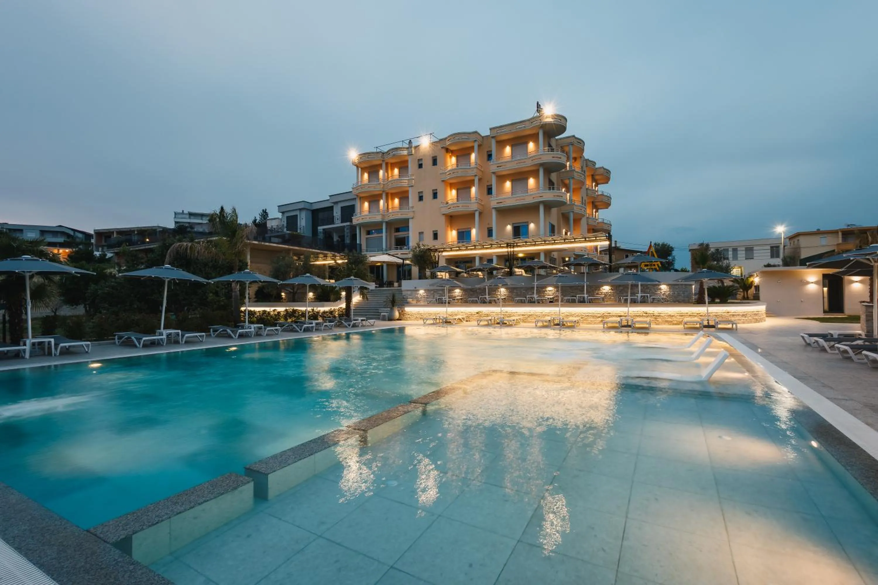 Hotel Blue Moon