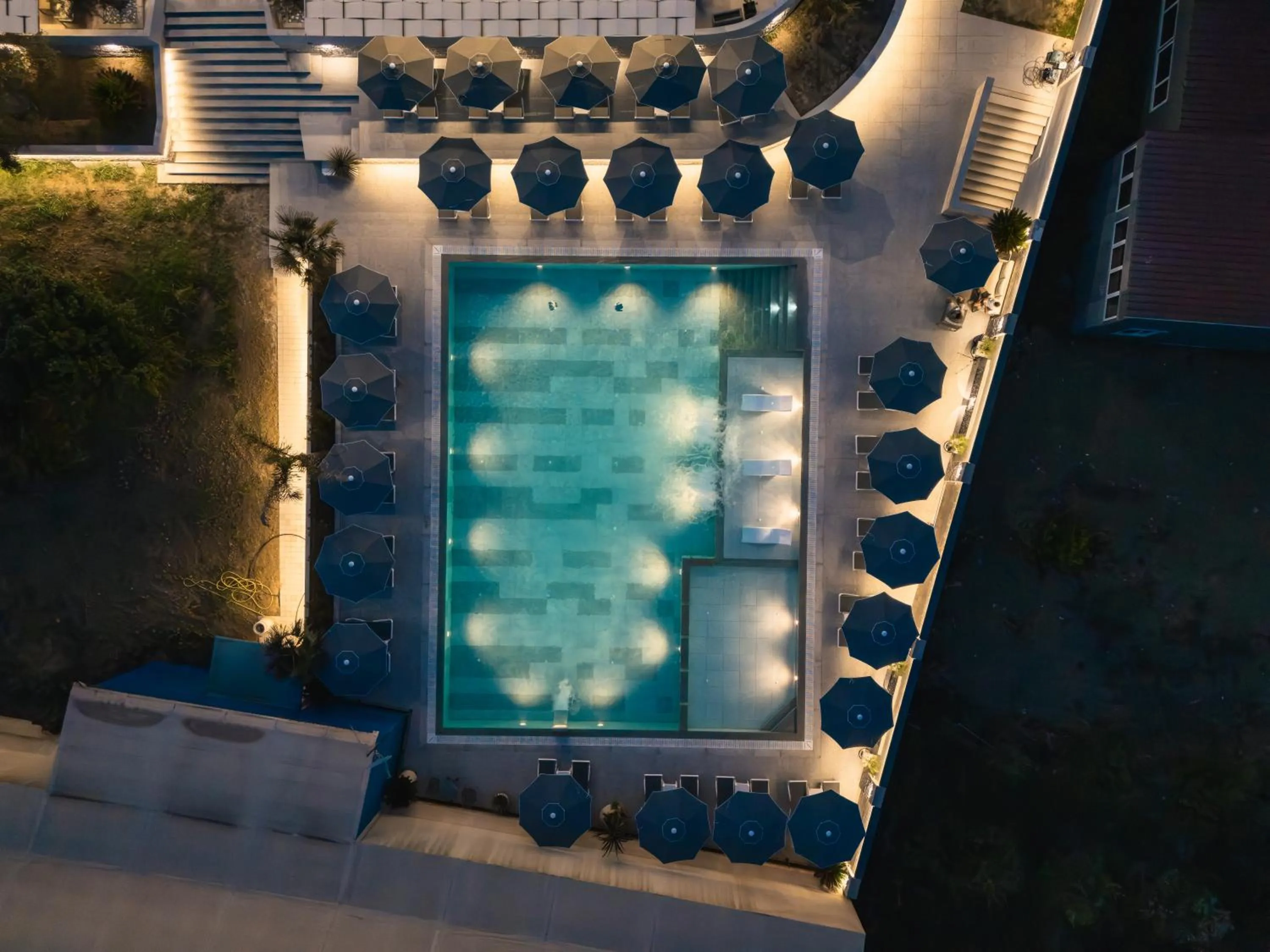 Hotel Blue Moon