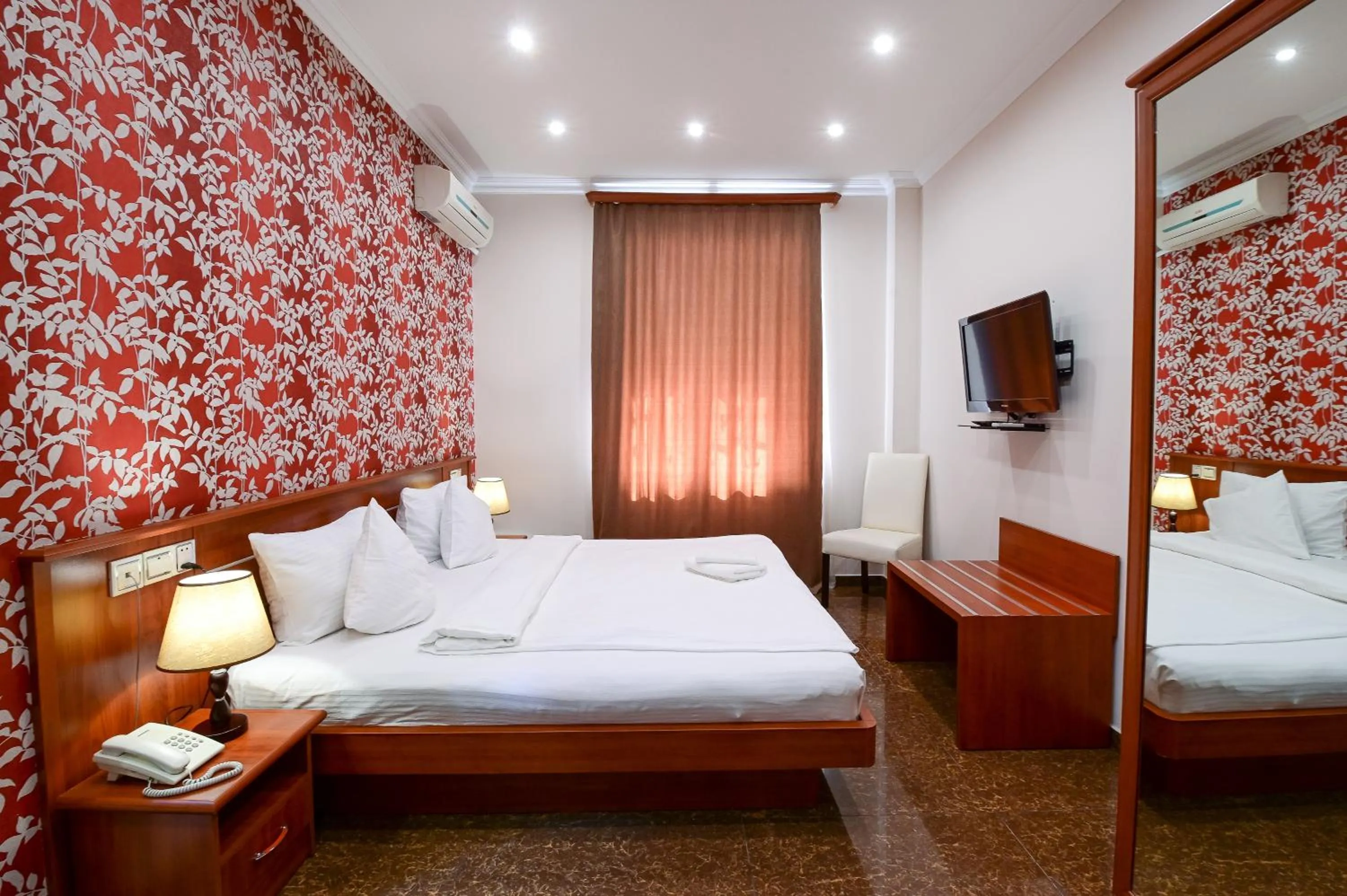 Bed in Mia Casa Hotel Yerevan