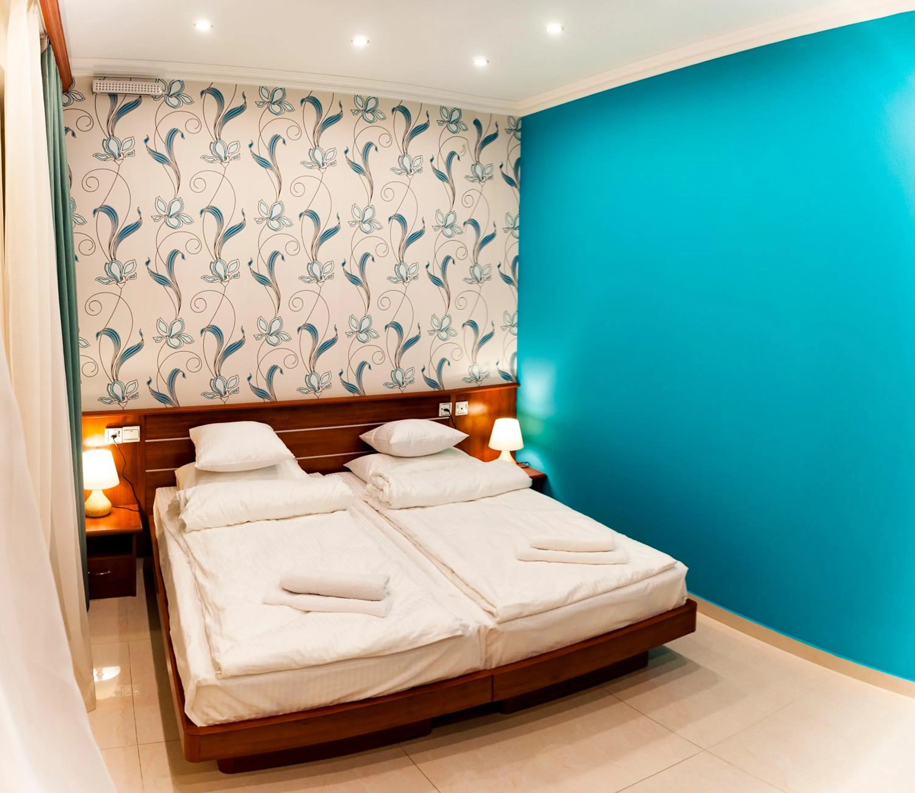 Bed in Mia Casa Hotel Yerevan