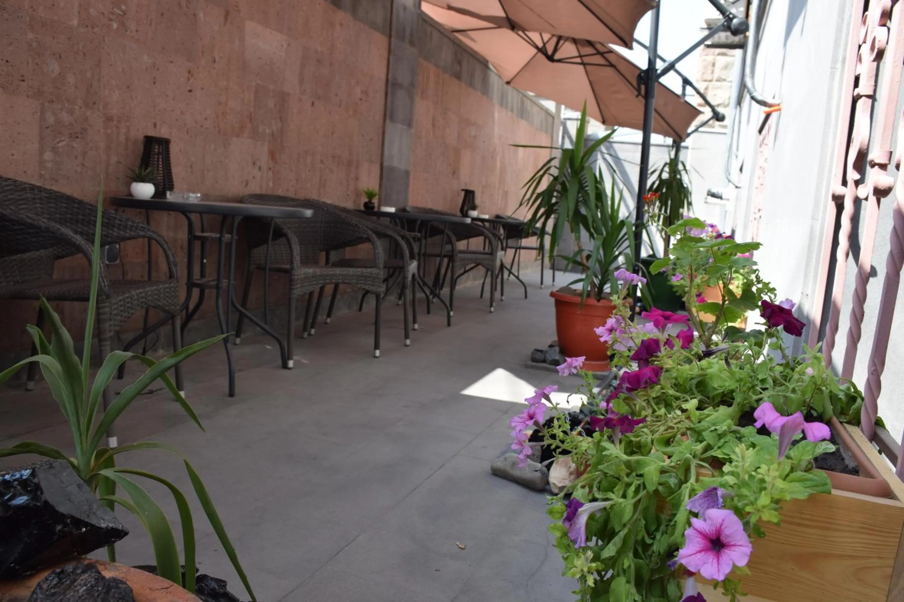 Spring in Mia Casa Hotel Yerevan