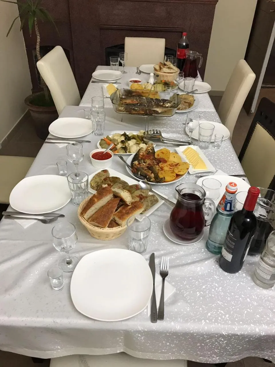 Restaurant/places to eat in Mia Casa Hotel Yerevan