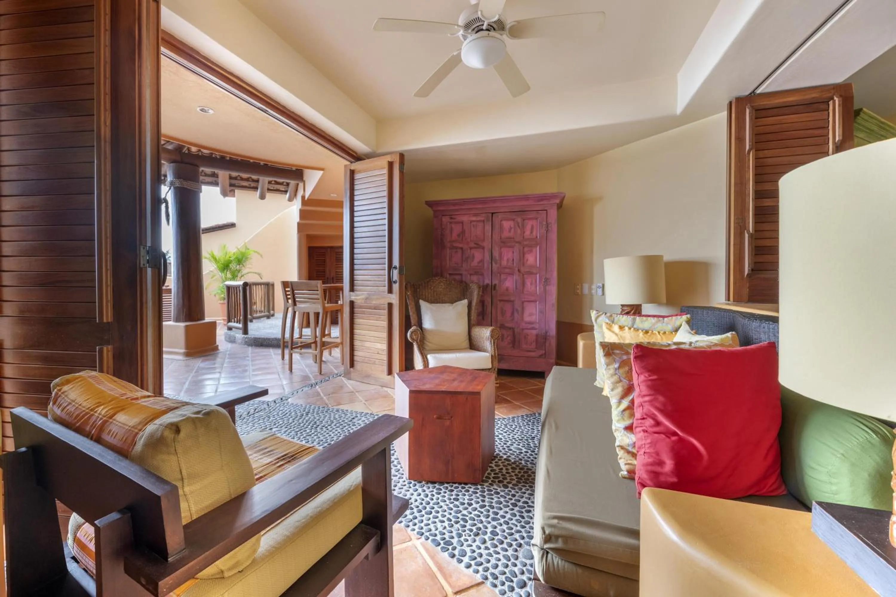 Living room in Hilton Grand Vacations Club Zihuatanejo