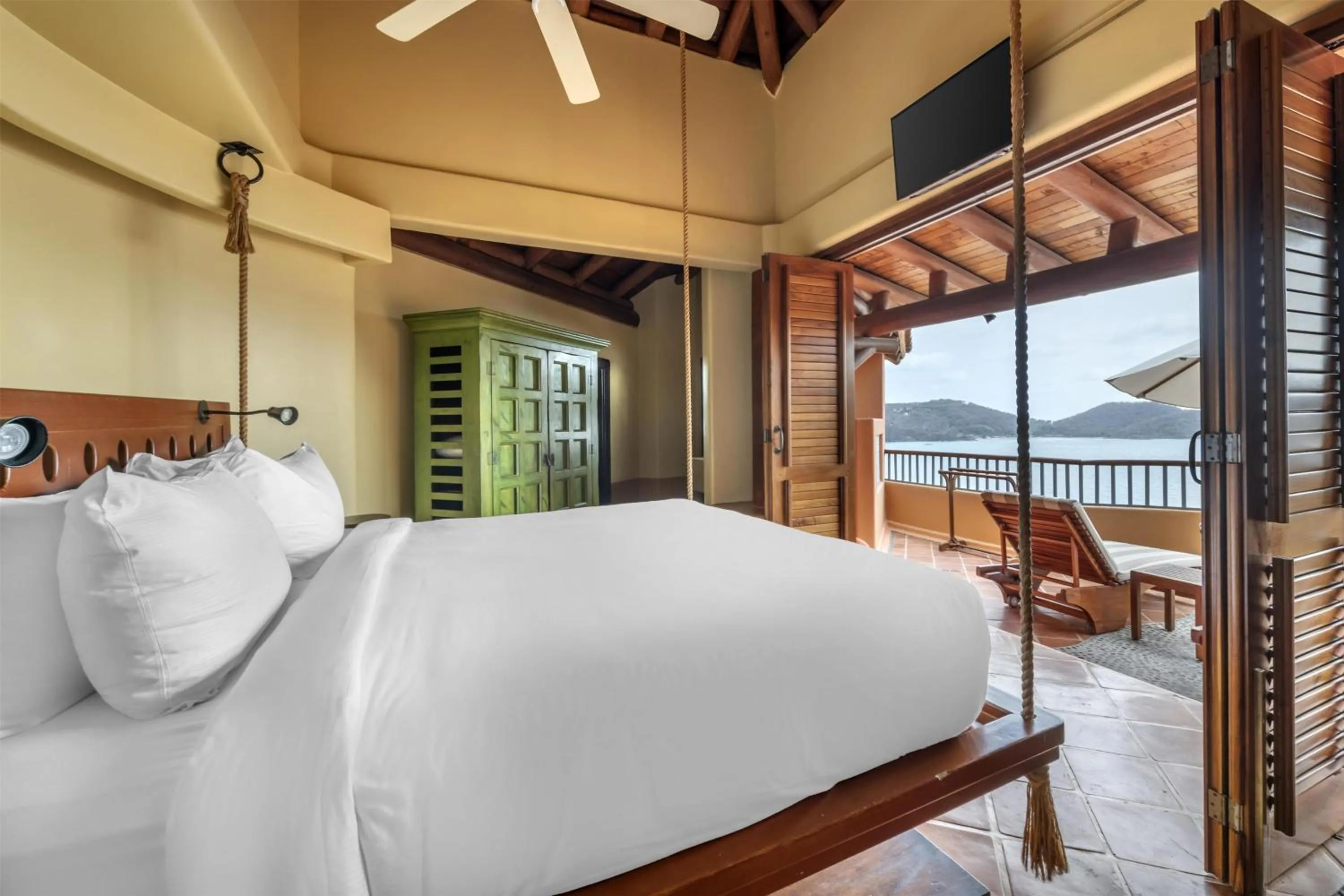 Bed in Hilton Grand Vacations Club Zihuatanejo