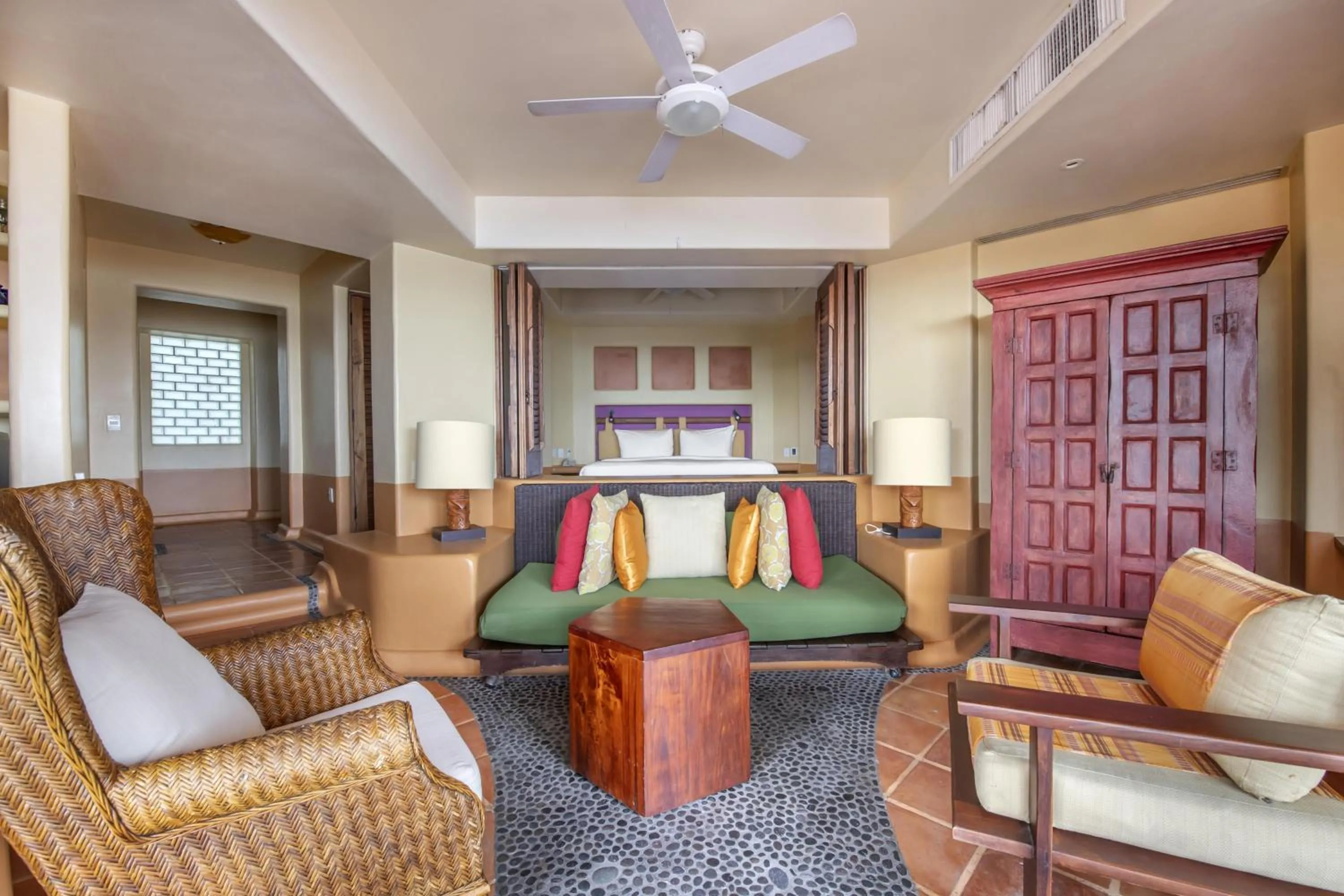 Living room in Hilton Grand Vacations Club Zihuatanejo