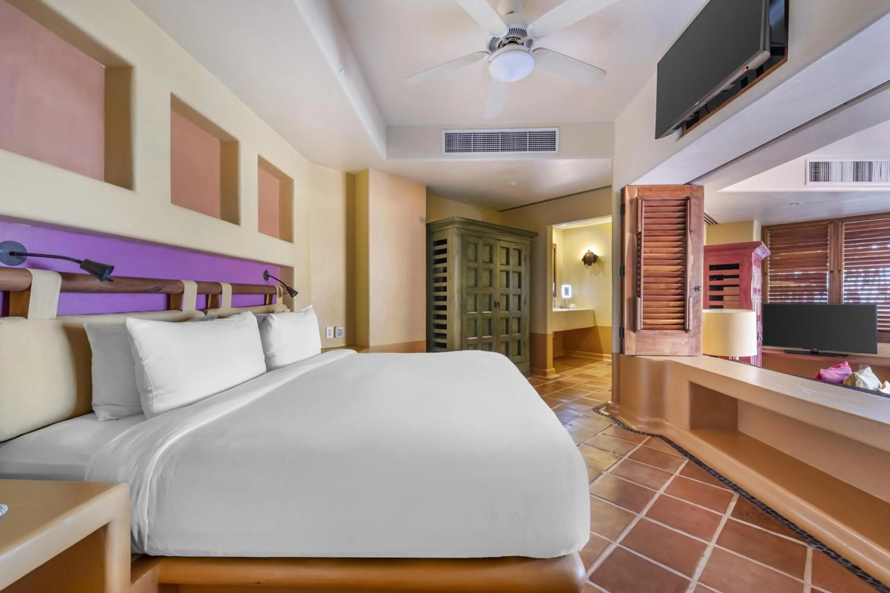Bed in Hilton Grand Vacations Club Zihuatanejo