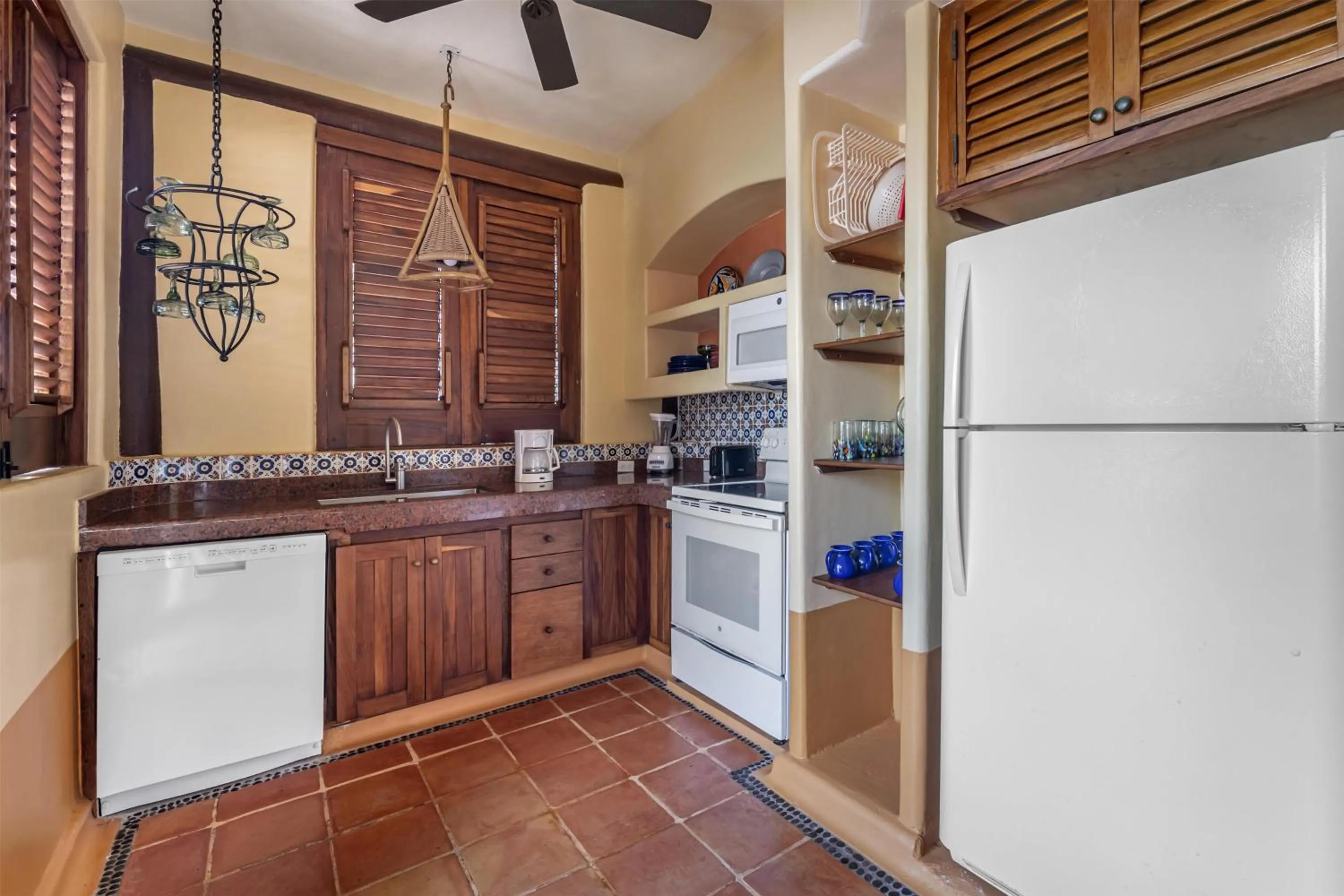 Kitchen or kitchenette in Hilton Grand Vacations Club Zihuatanejo