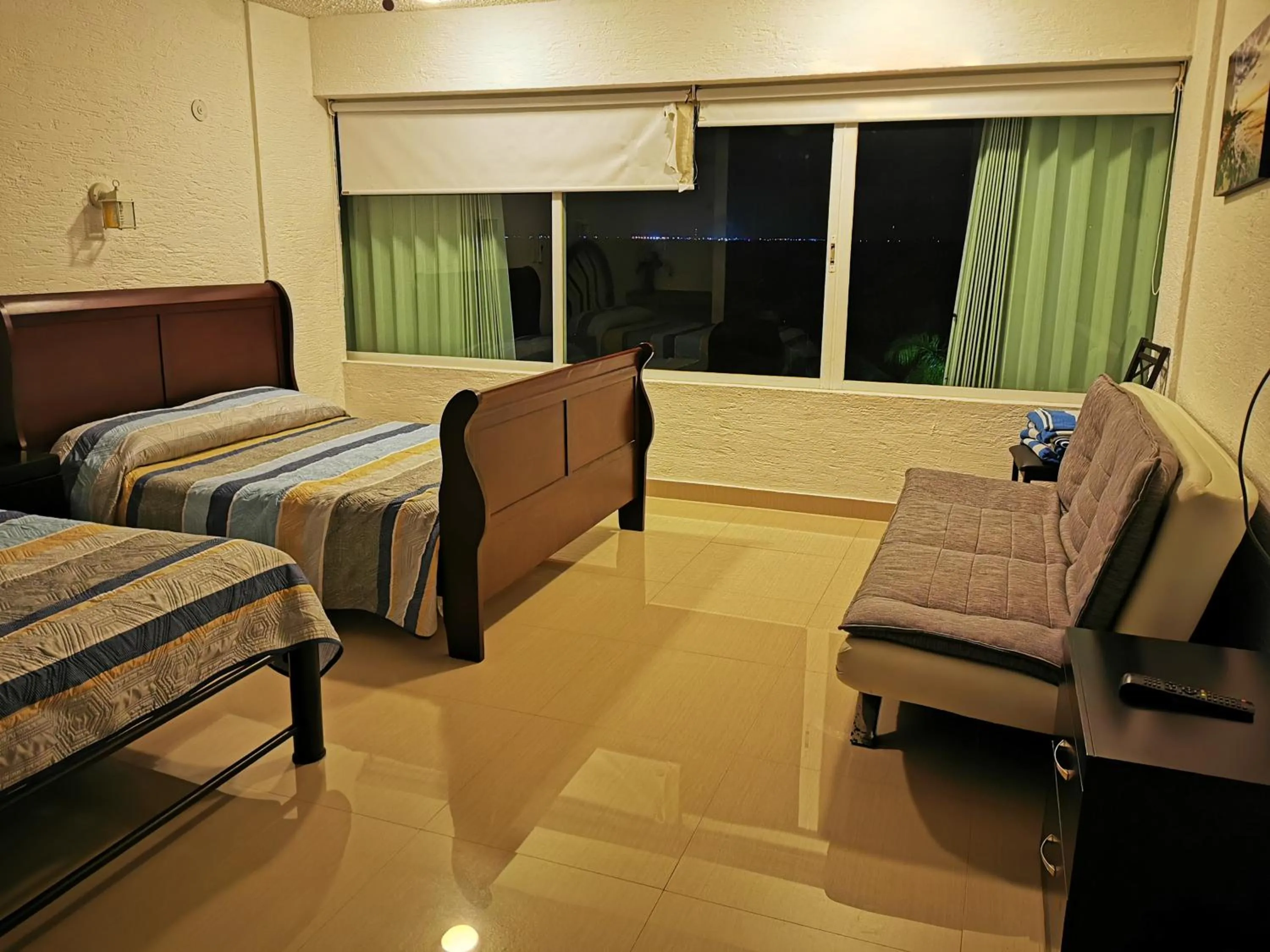 Bed in Suites Brisas Cancun