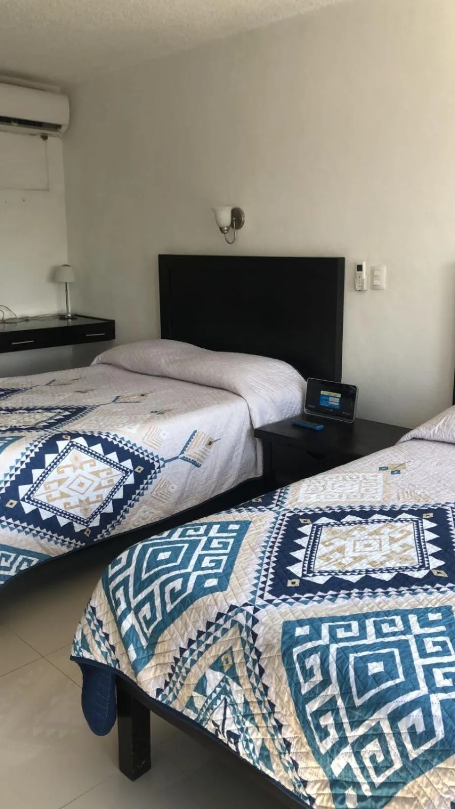 Bed in Suites Brisas Cancun