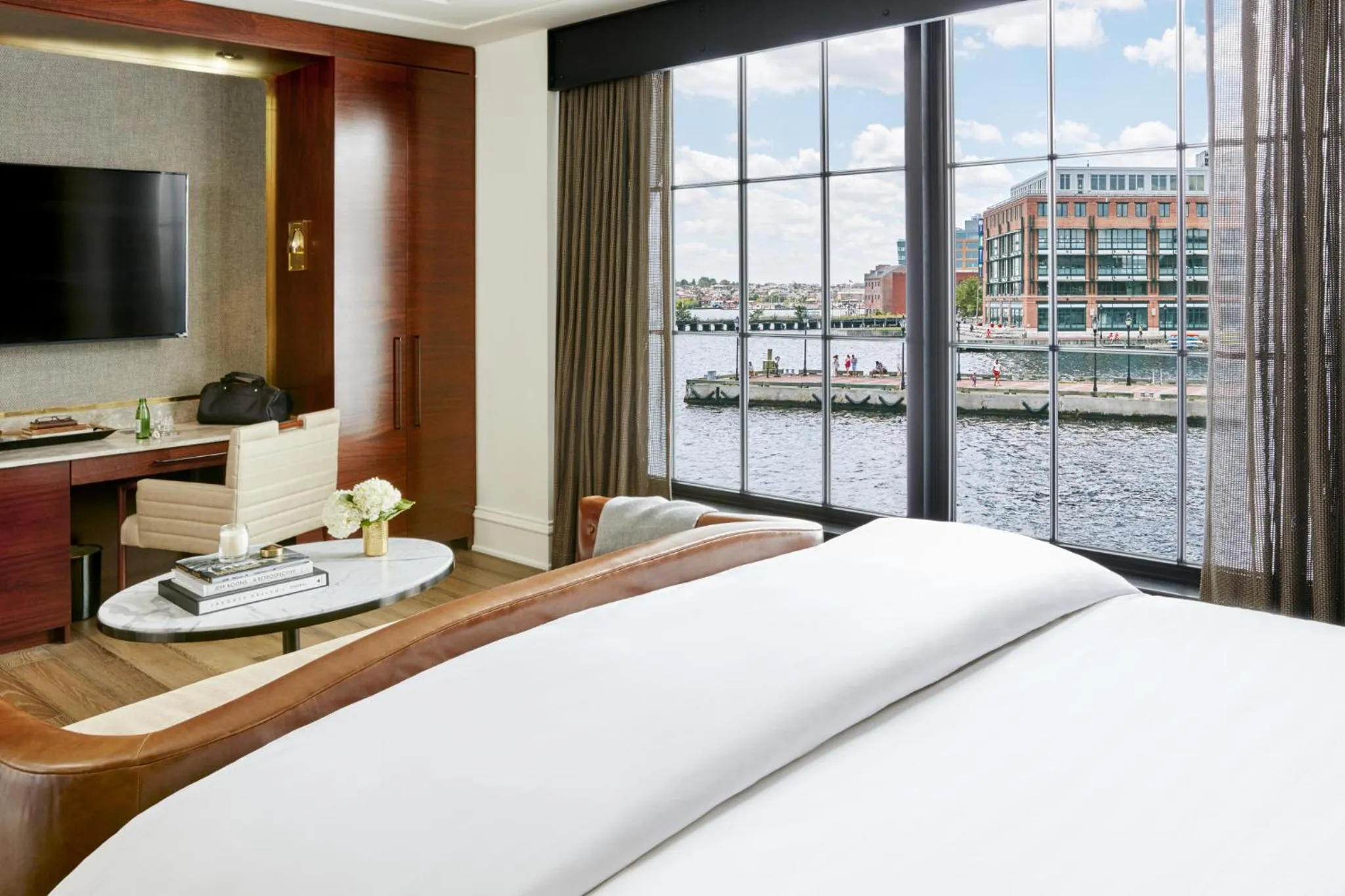 Bedroom, Bed in Pendry Baltimore