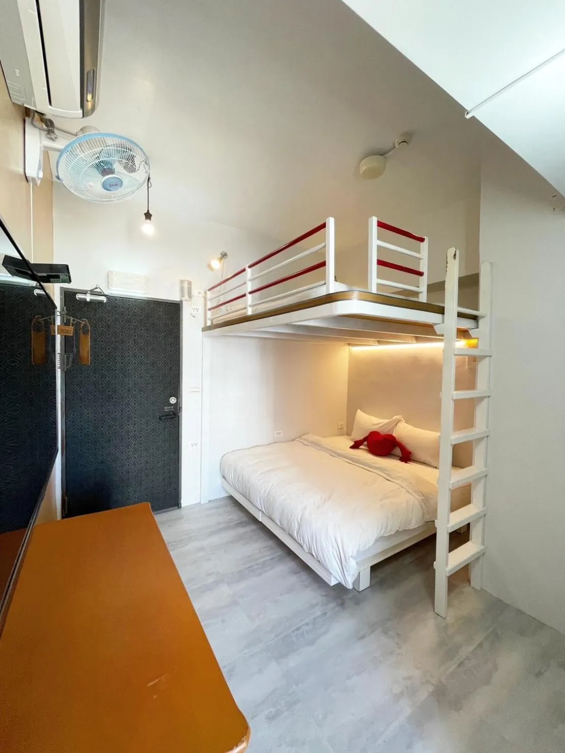 Property building, Bed in 安蘭居旅店 An Lan Jie Hotel