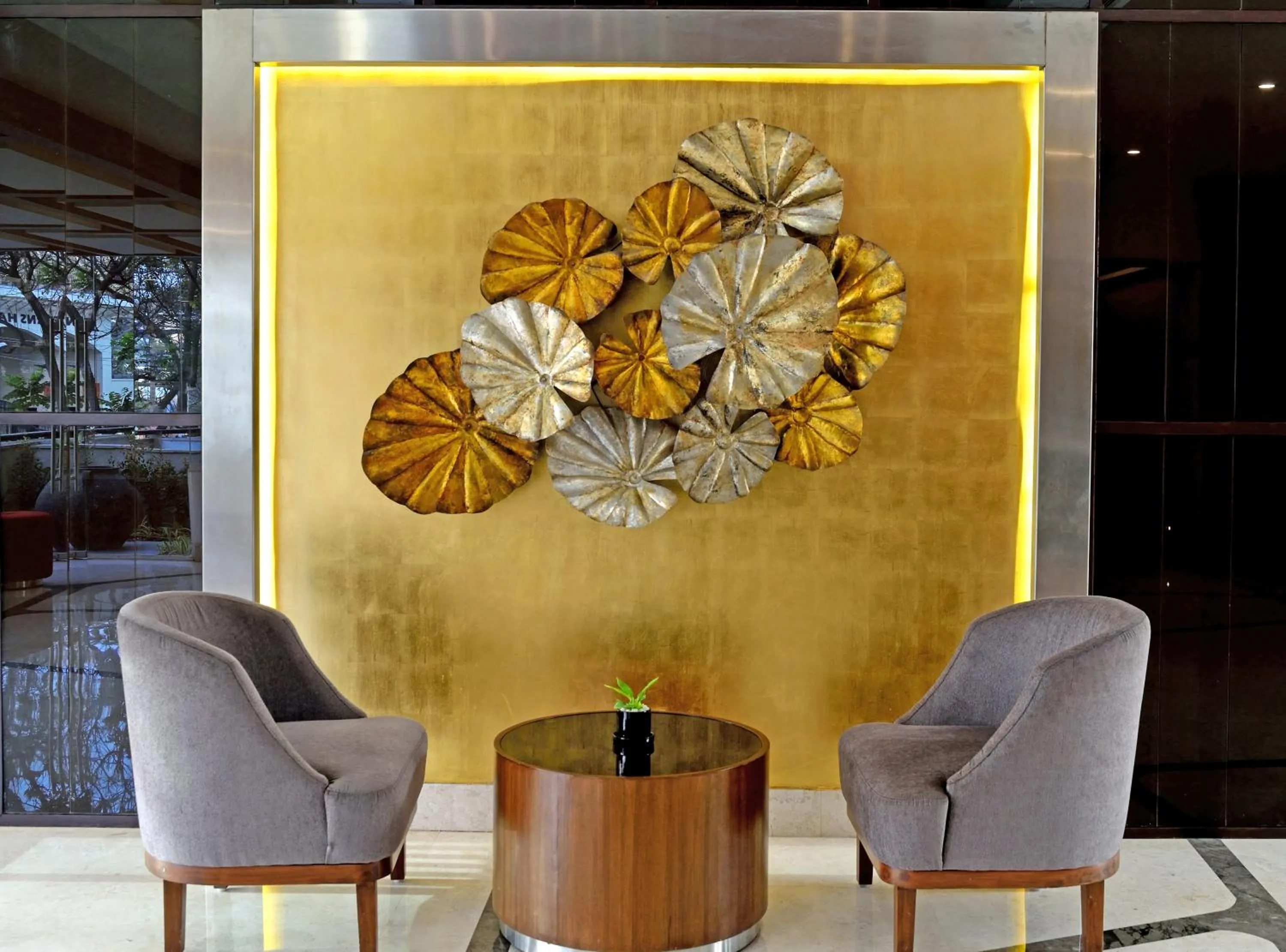Lobby or reception in Sarovar Portico Outer Ring Road