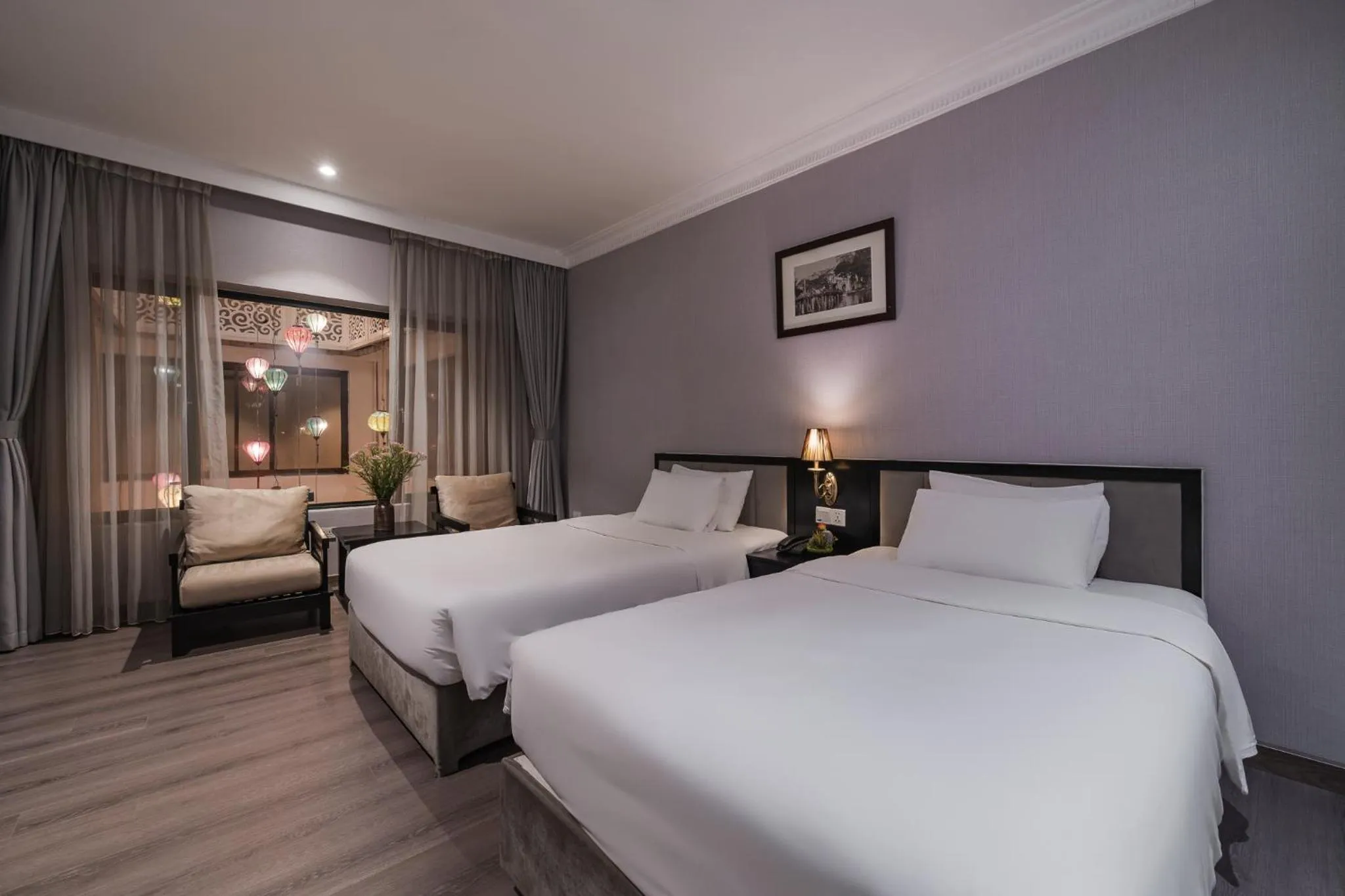 room service, Bed in La Passion Classic Hotel