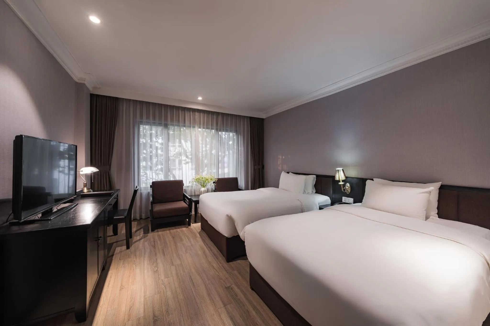 room service, Bed in La Passion Classic Hotel