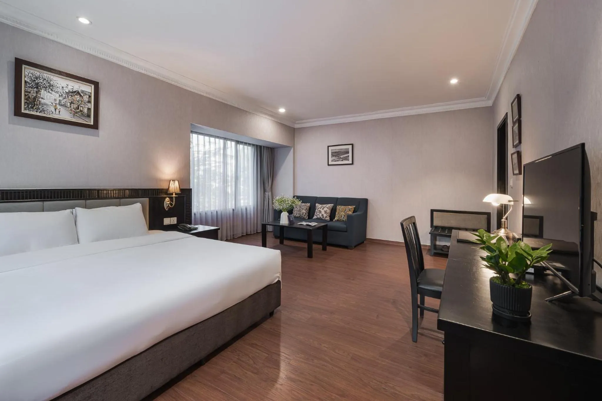 room service, Bed in La Passion Classic Hotel