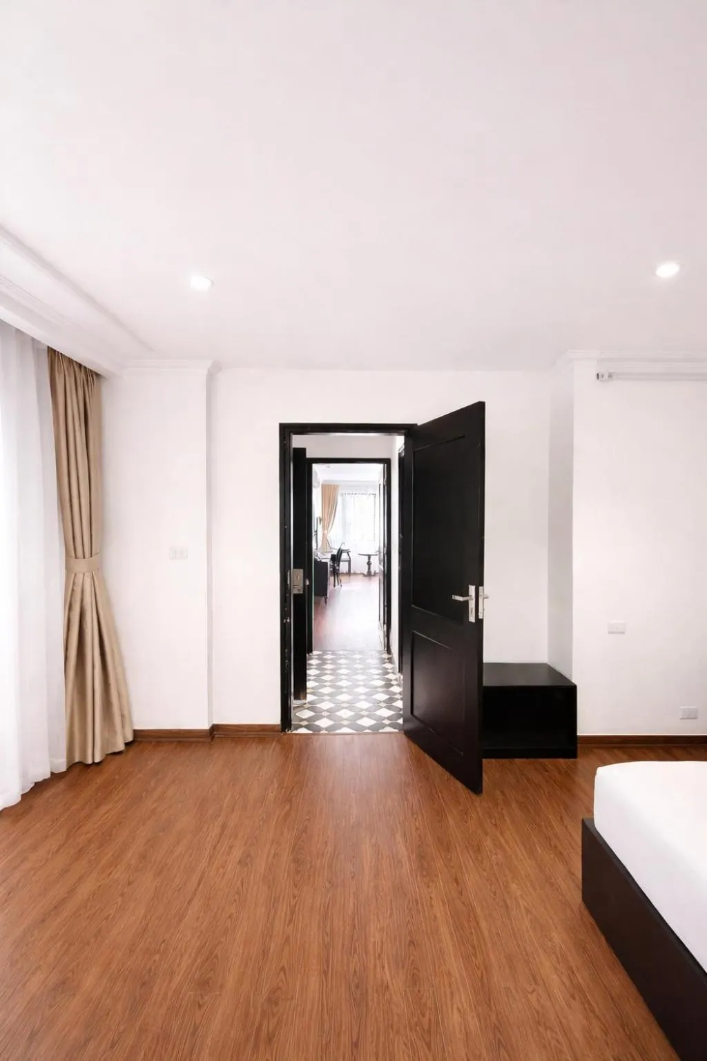 room service, Bed in La Passion Classic Hotel