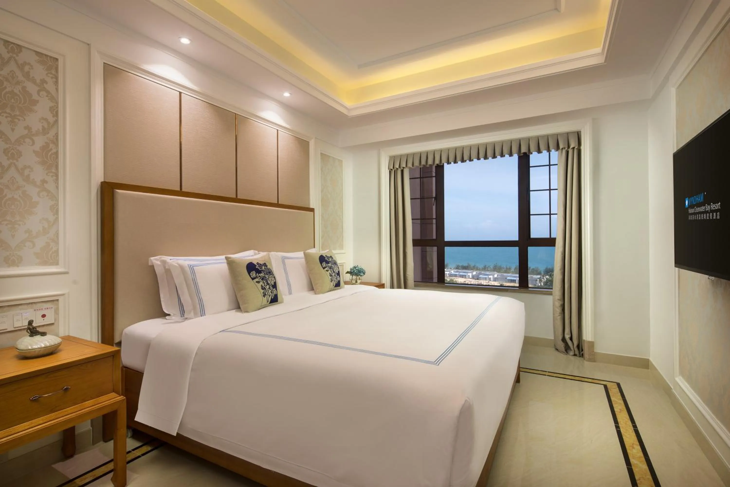 Photo of the whole room in Wyndham Hainan Clearwater Bay Resort