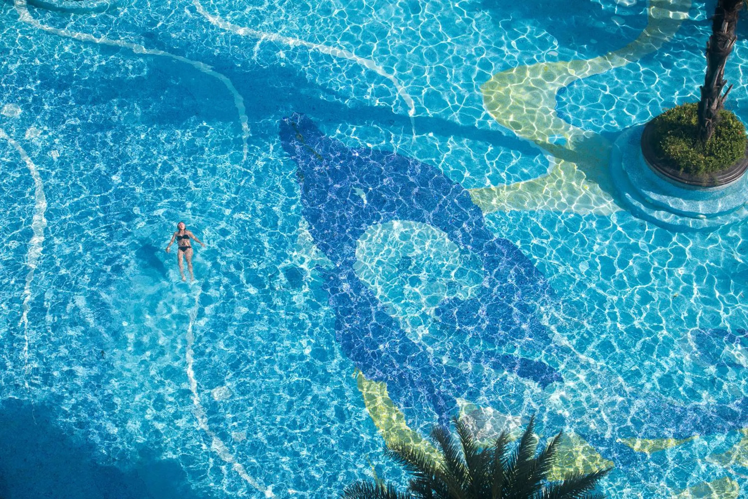 Pool view in Wyndham Hainan Clearwater Bay Resort