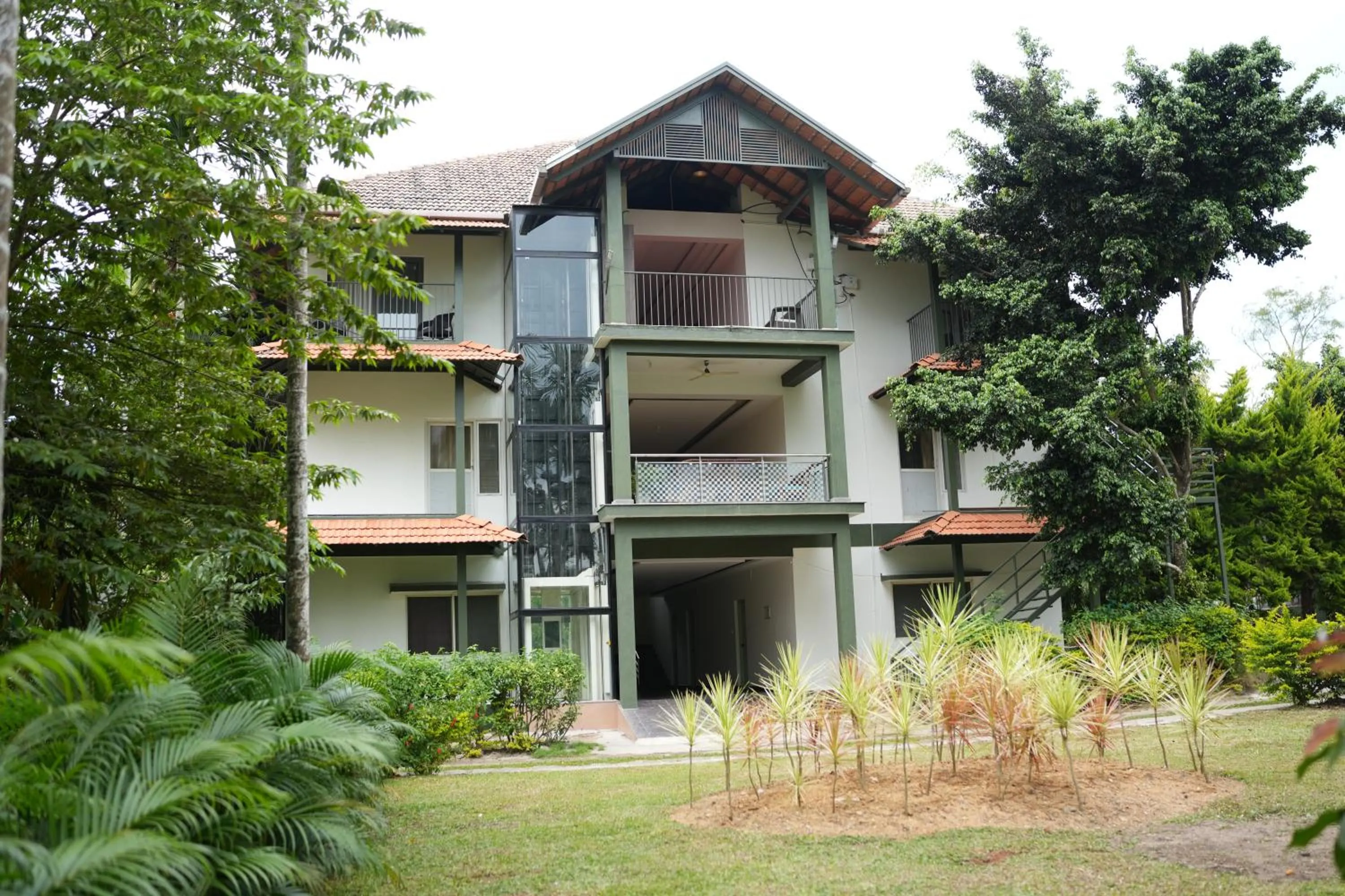 Facade/entrance in Palm Era Resorts