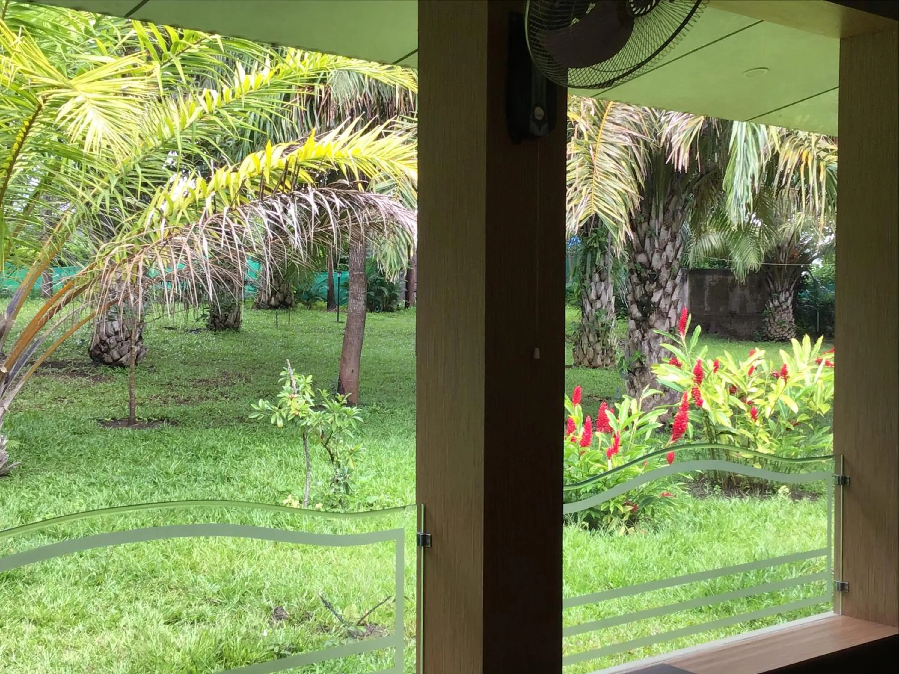 Restaurant/places to eat in Palm Era Resorts