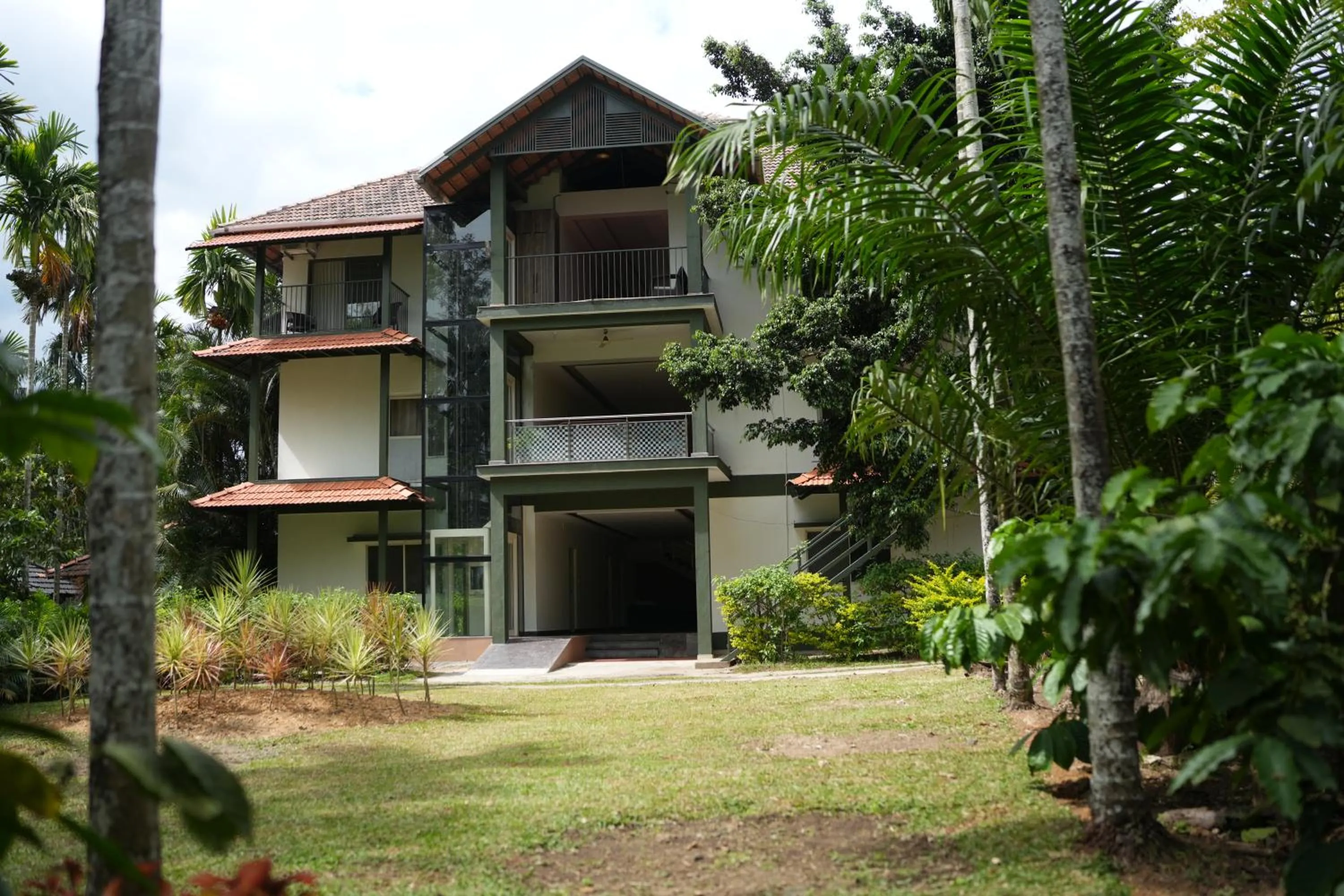 Facade/entrance in Palm Era Resorts