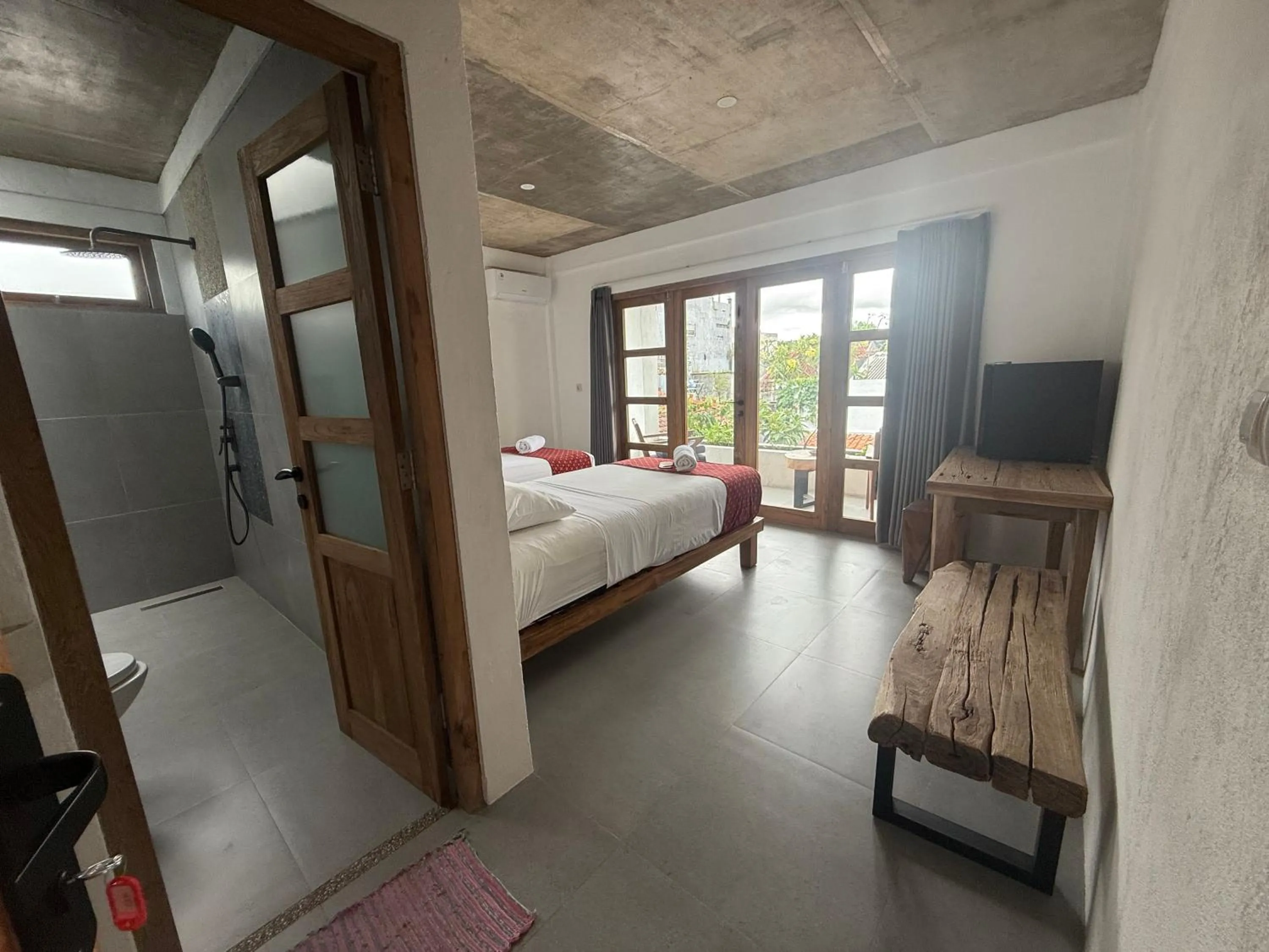 Bed in Nextdoor Rooms