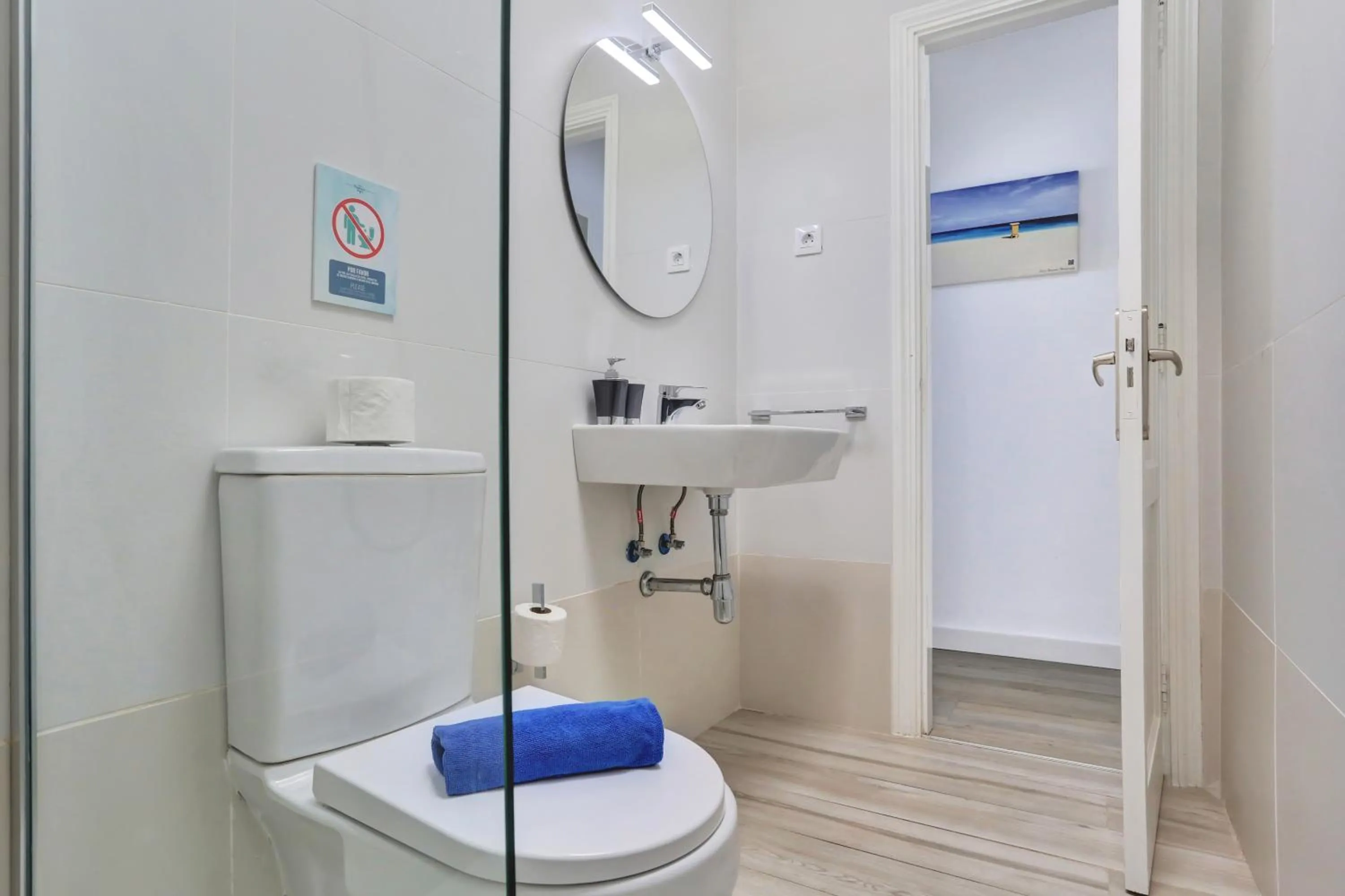 Toilet in Neptuno Bungalows - Adults Only