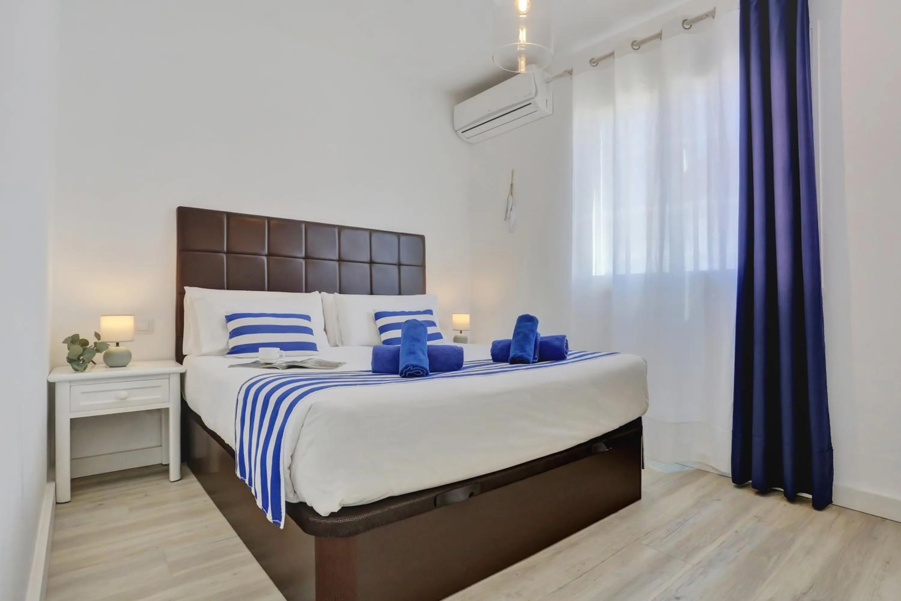 Bed in Neptuno Bungalows - Adults Only