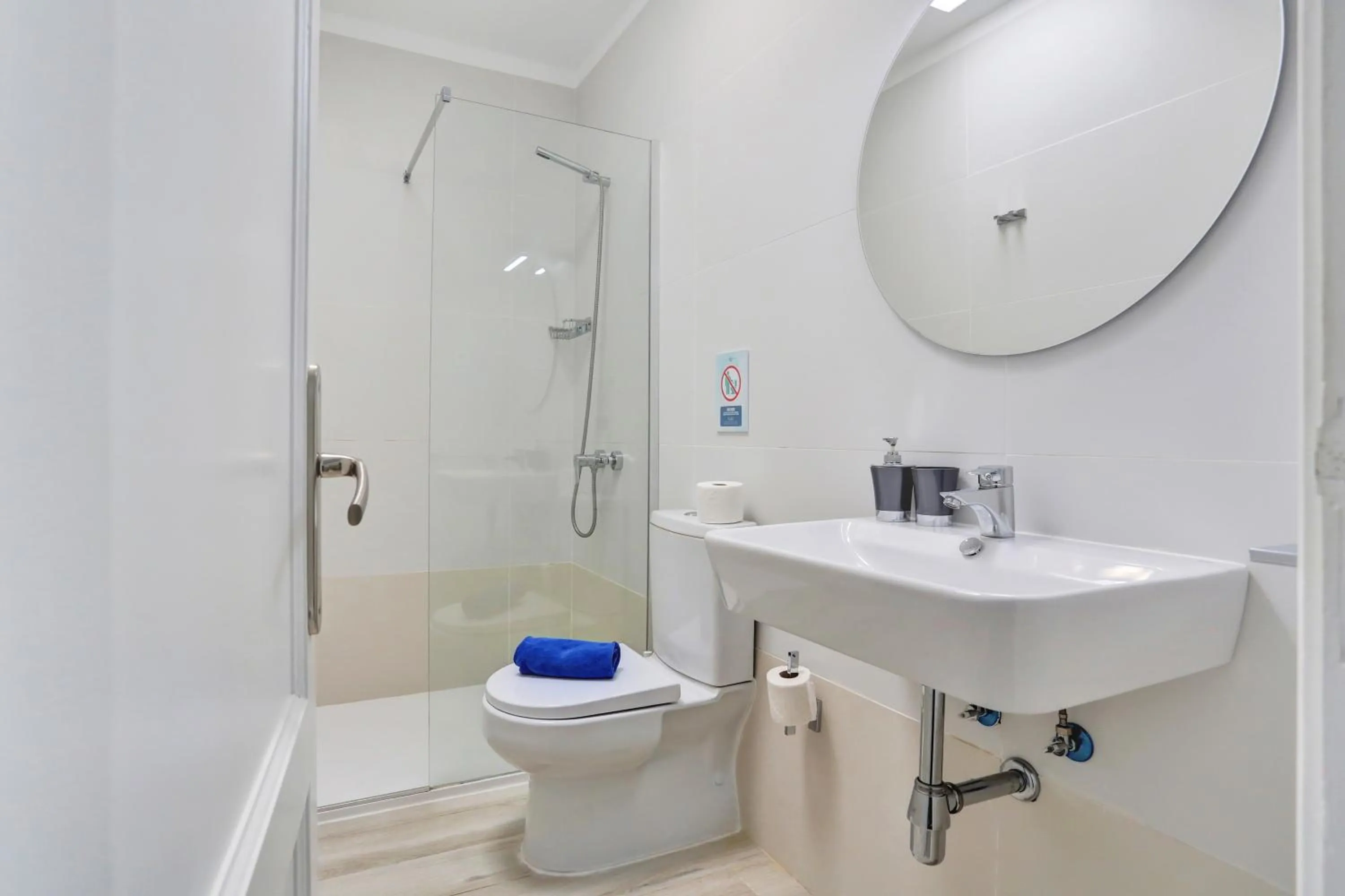 Bathroom in Neptuno Bungalows - Adults Only