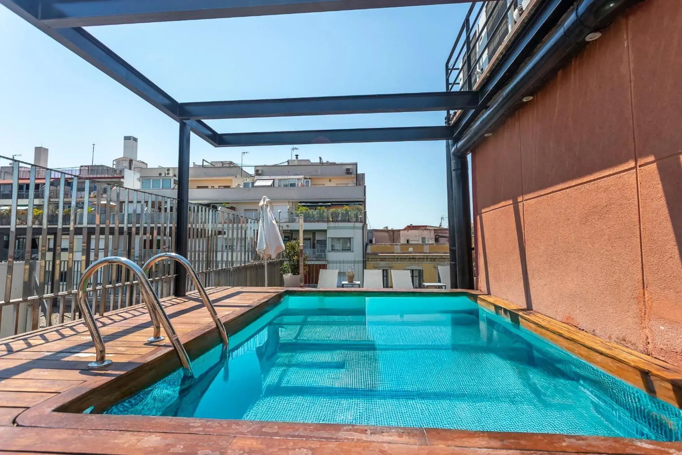 Apartment Barcelona Rentals - Pool Terrace in City Center Apartment Barcelona Rentals - Pool Terrace in City Center
