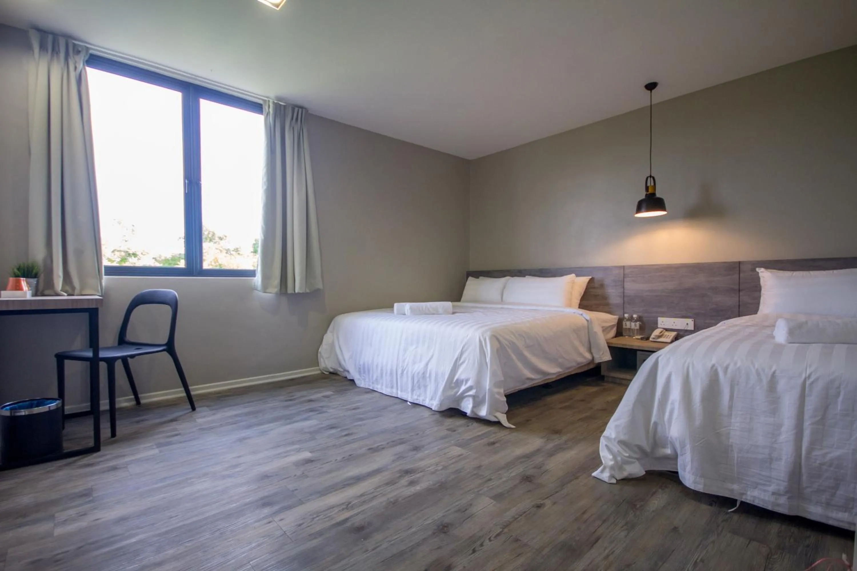 Bedroom, Bed in Chariton Hotel Alma