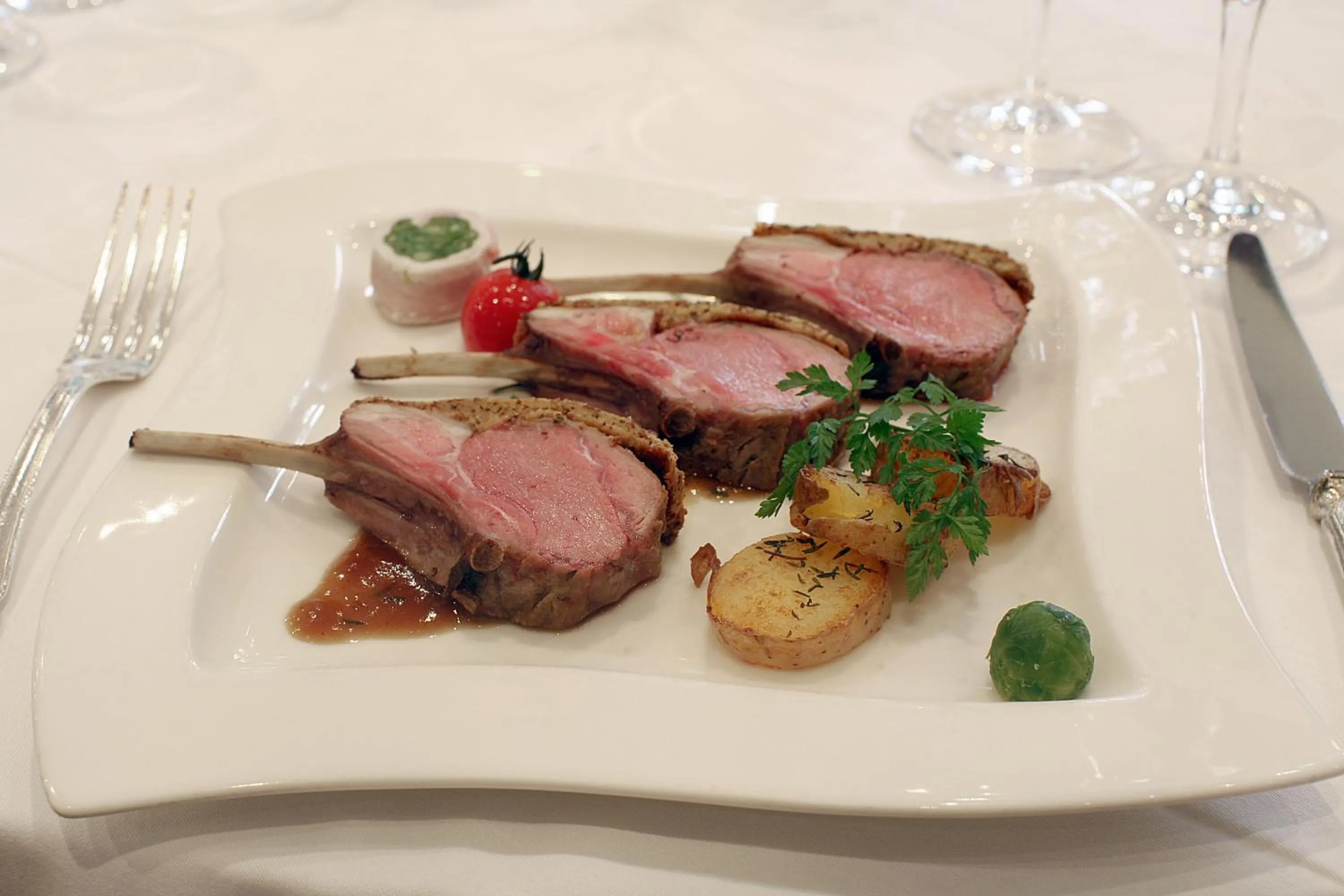 Food and drinks in Hotel Meyer