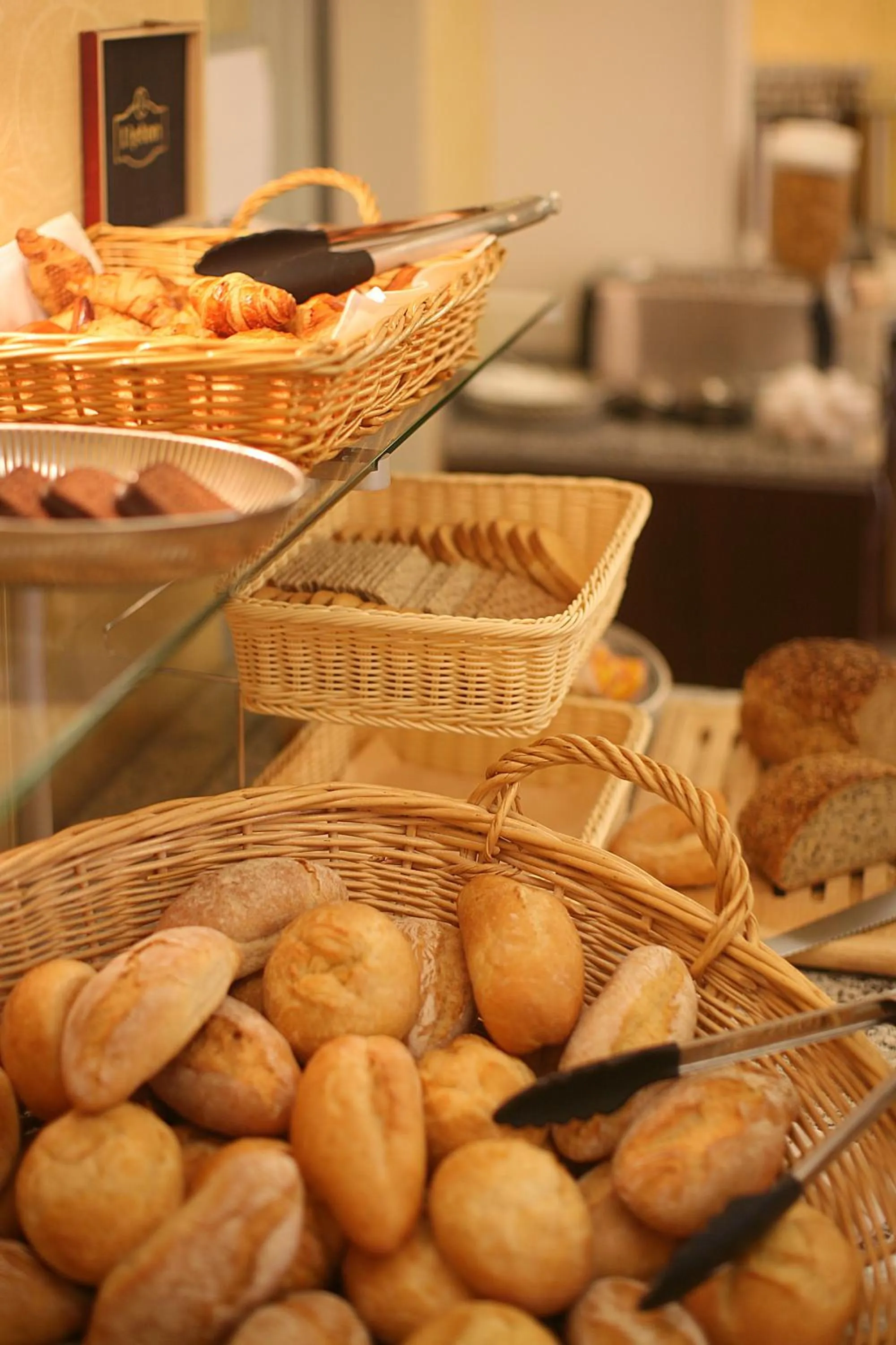 Restaurant/places to eat in Hotel Meyer