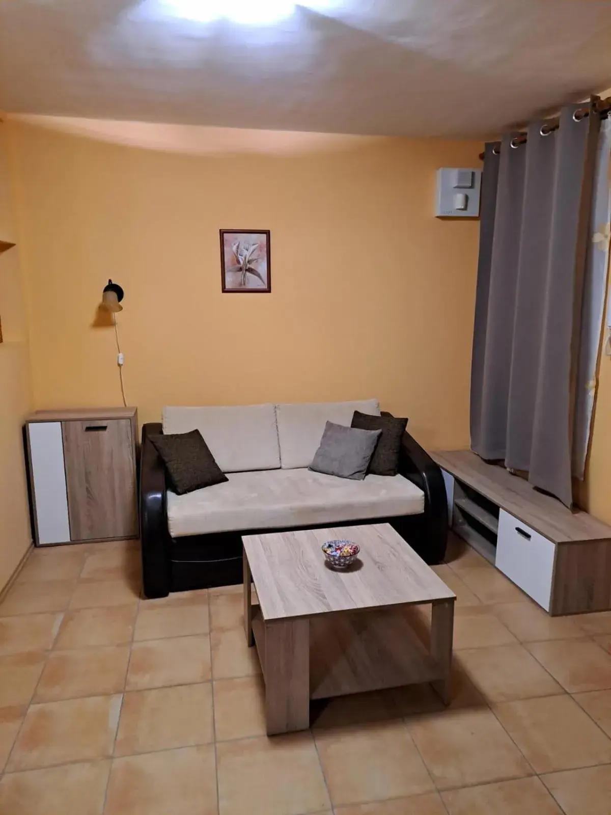 Apartment - single occupancy - Ground Floor in Rozmaring Apartmanok Apartment - single occupancy - Ground Floor in Rozmaring Apartmanok