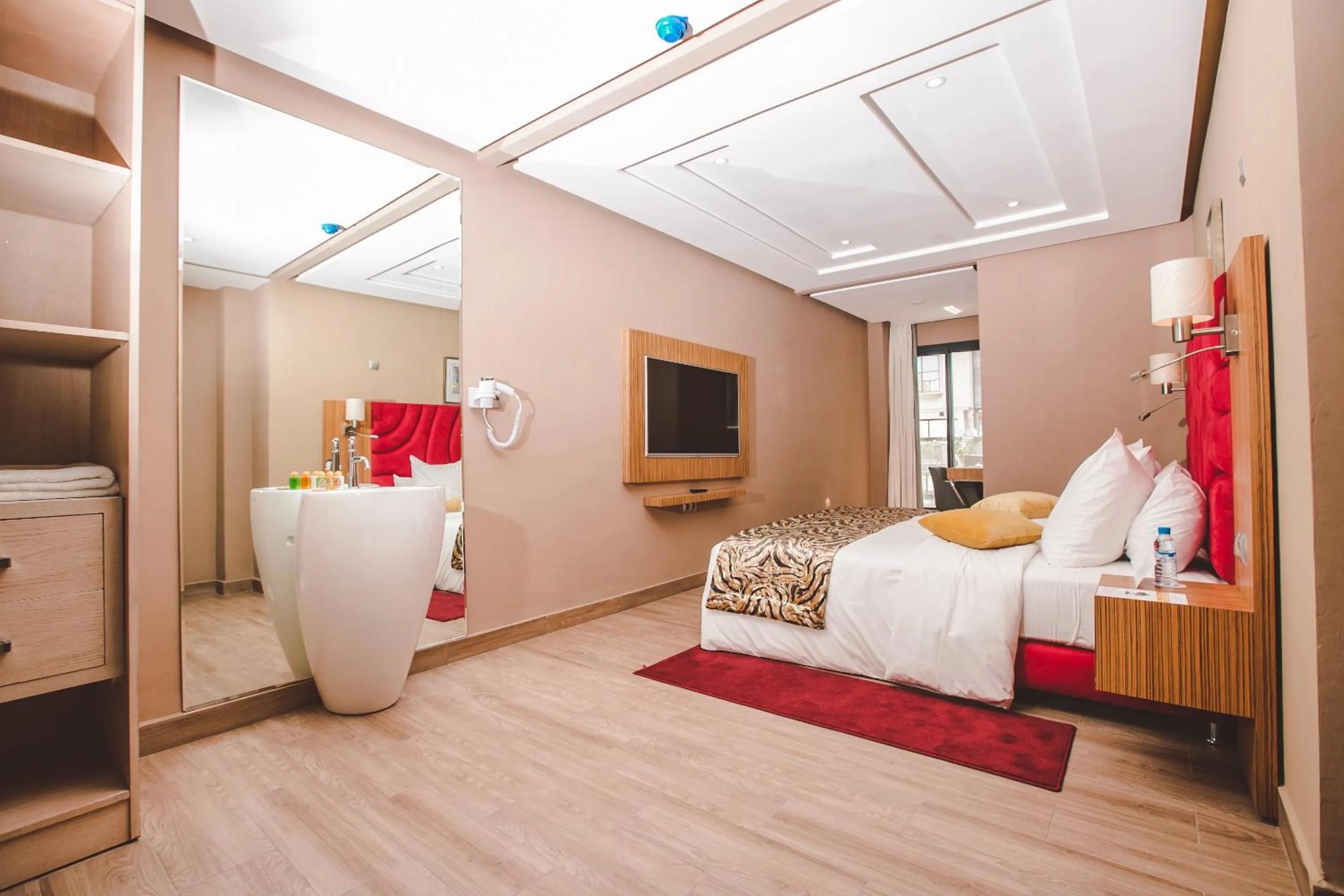 Bedroom, Bed in Hôtel Down Town Maarif