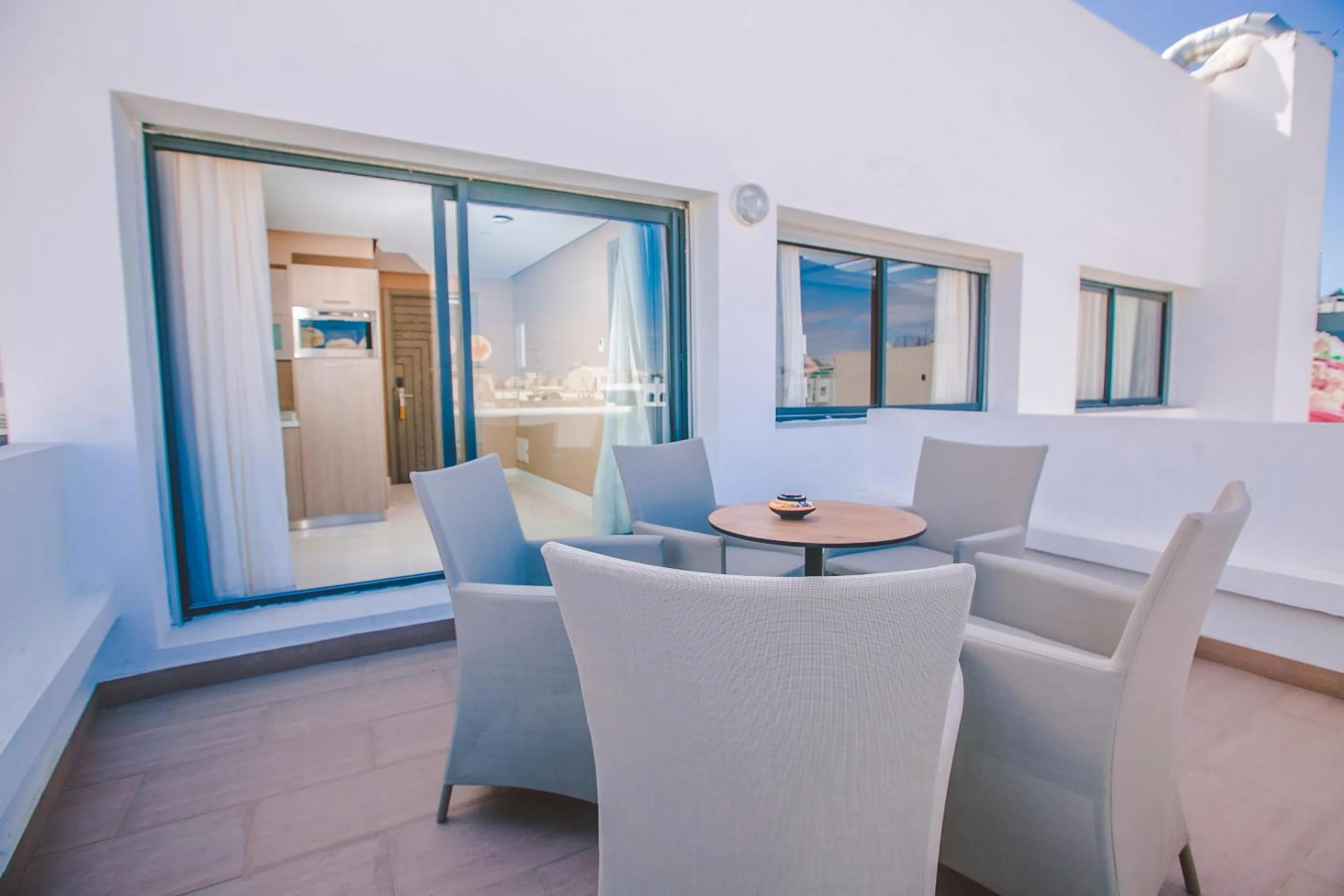 Balcony/Terrace in Hôtel Down Town Maarif