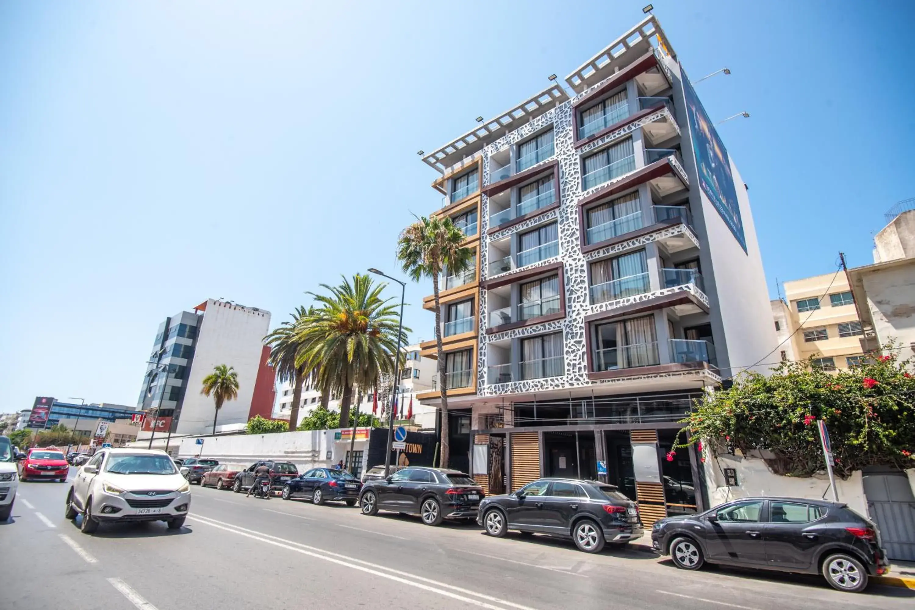 Street view in DownTown Hotel Maârif Casablanca By TSA Street view in DownTown Hotel Maârif Casablanca By TSA