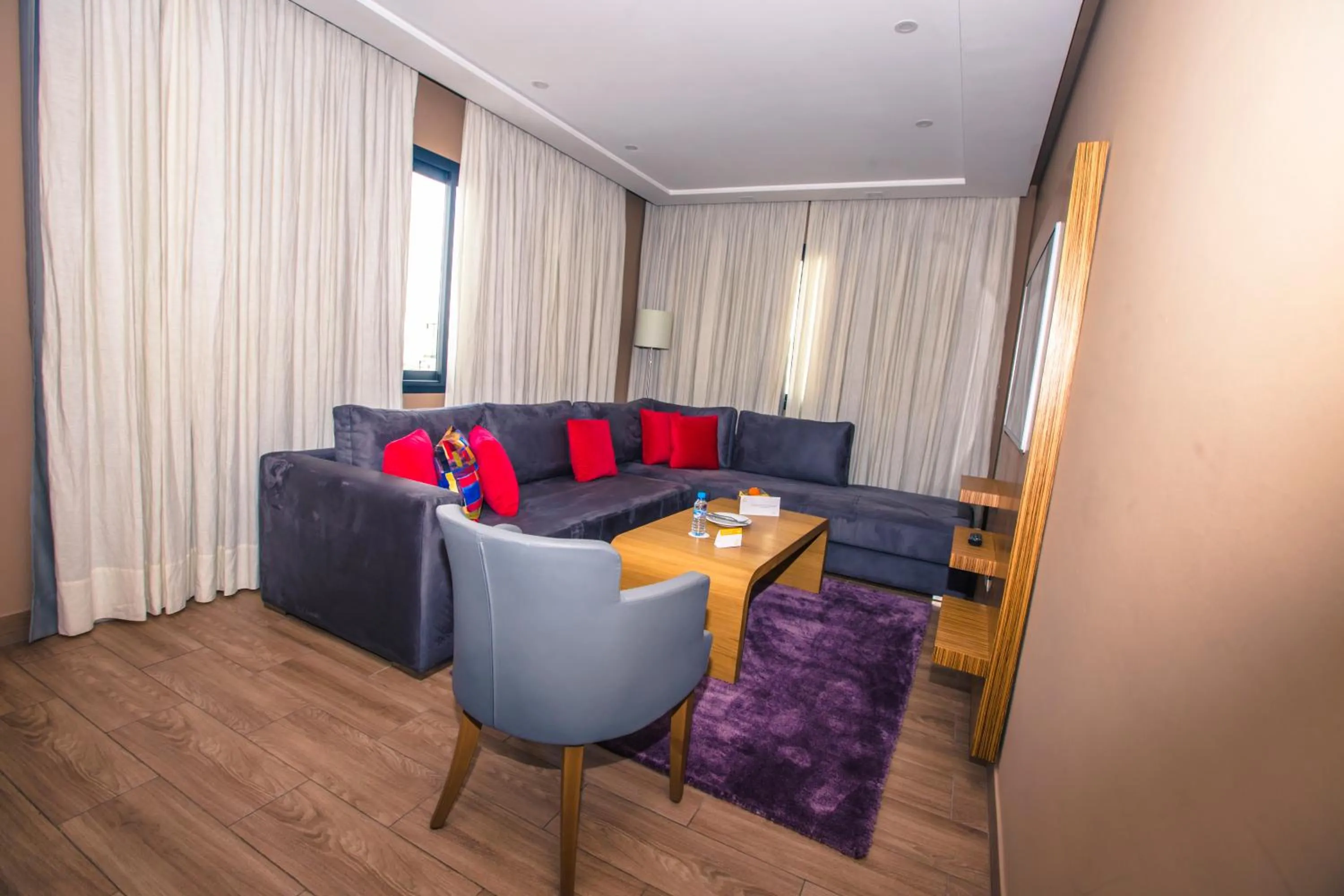 Seating area in Hôtel Down Town Maarif