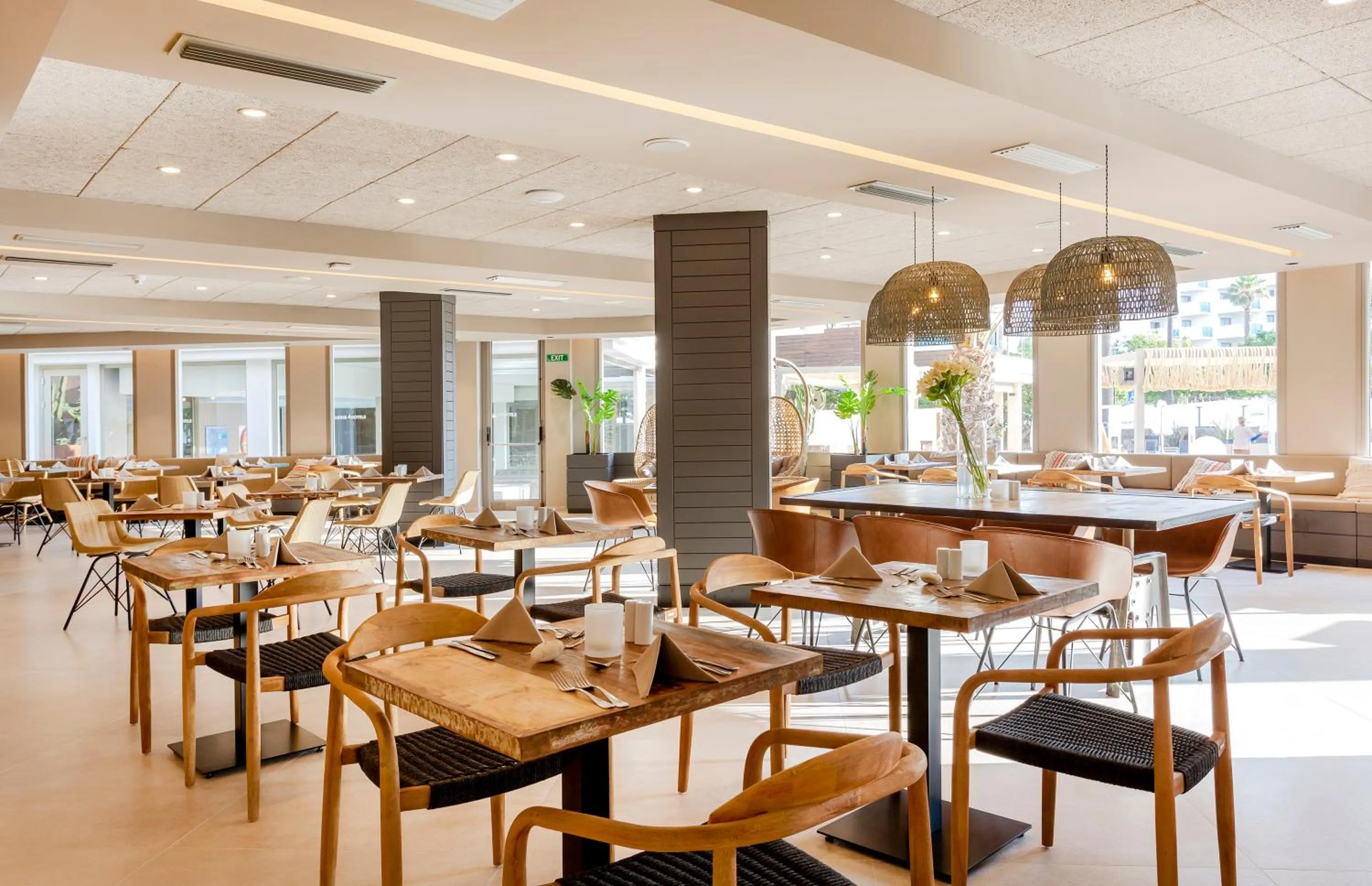 Dining area in Marins Beach Club - Adults Only Hotel