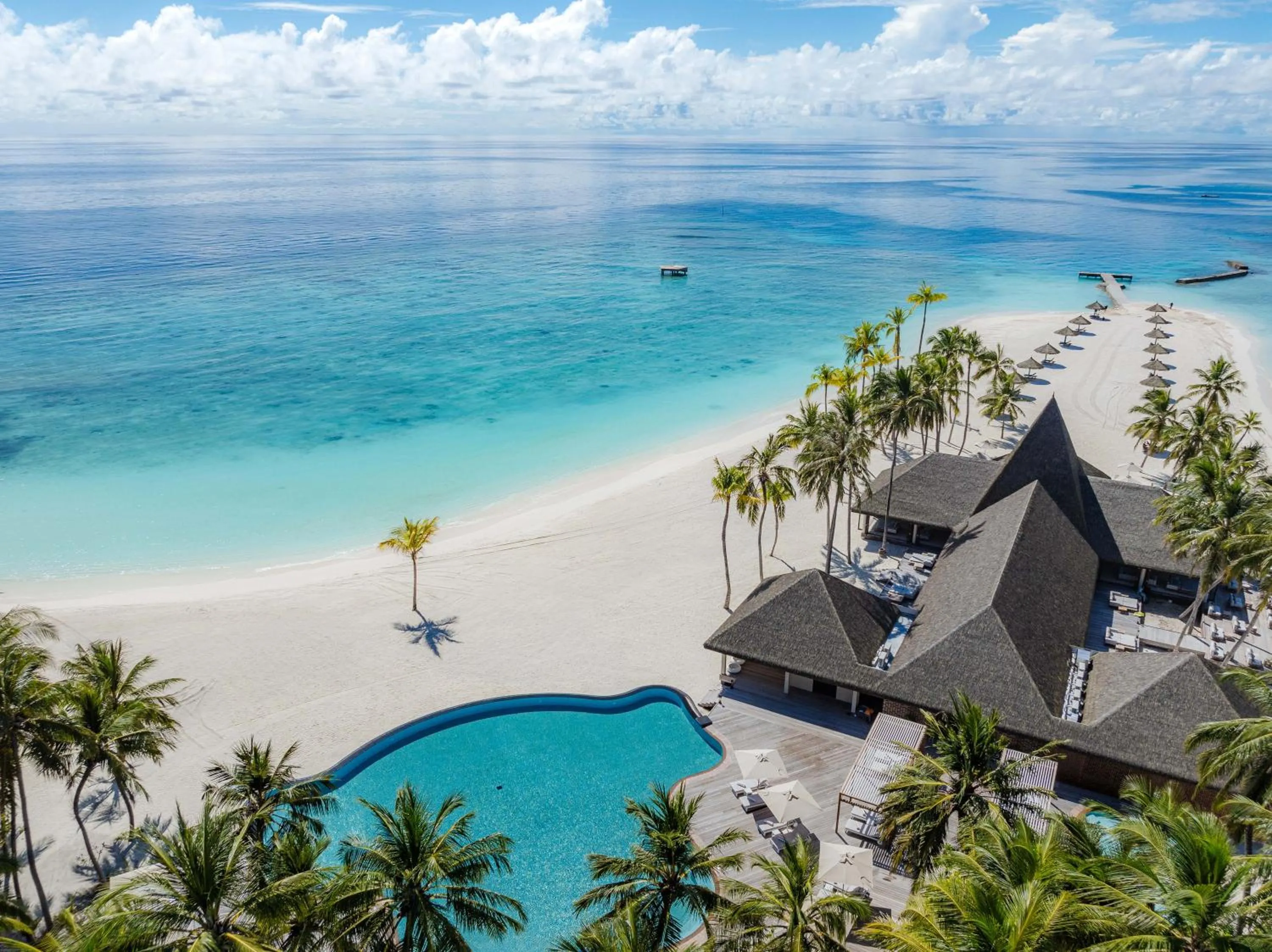 Beach in Veligandu Maldives Resort Island