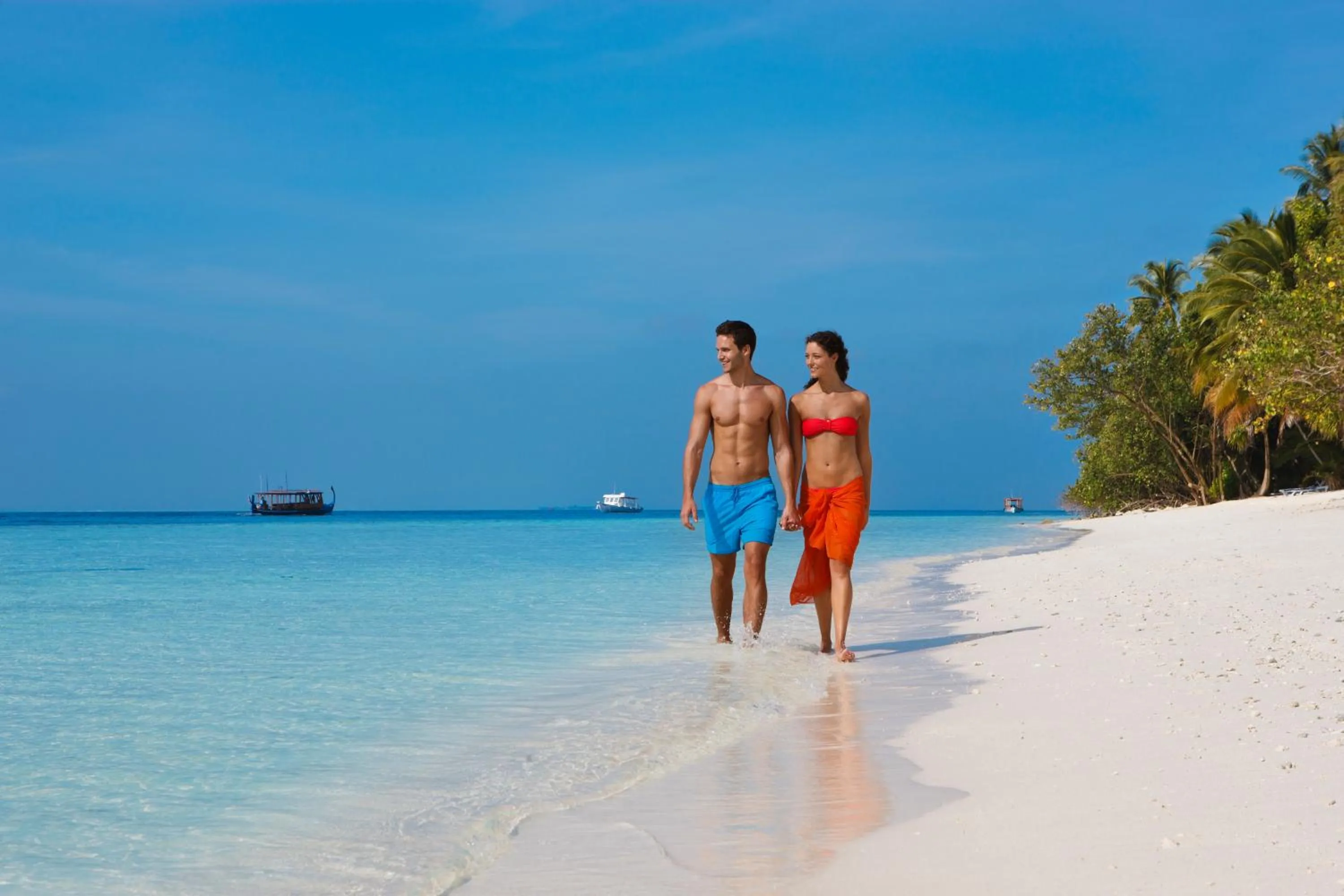 Beach in Vilamendhoo Island Resort & Spa